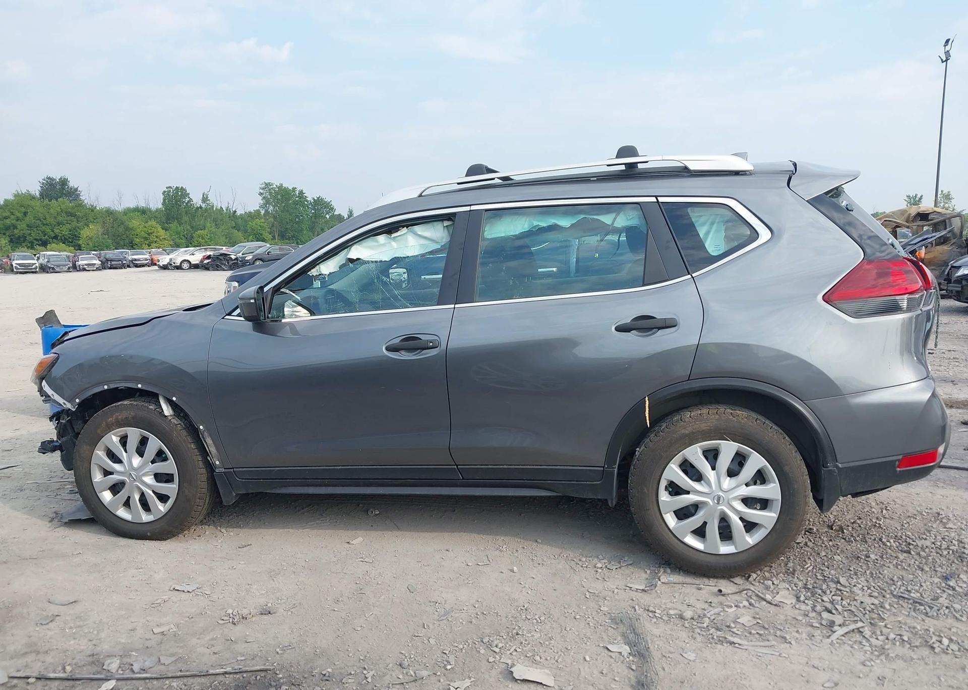 2019 NISSAN ROGUE S
