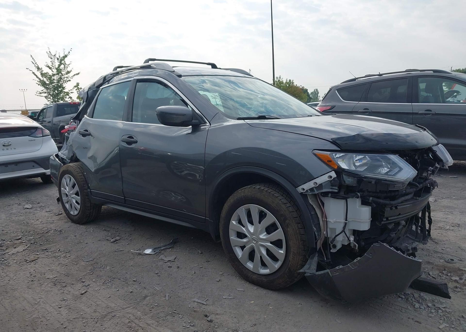 2019 NISSAN ROGUE S