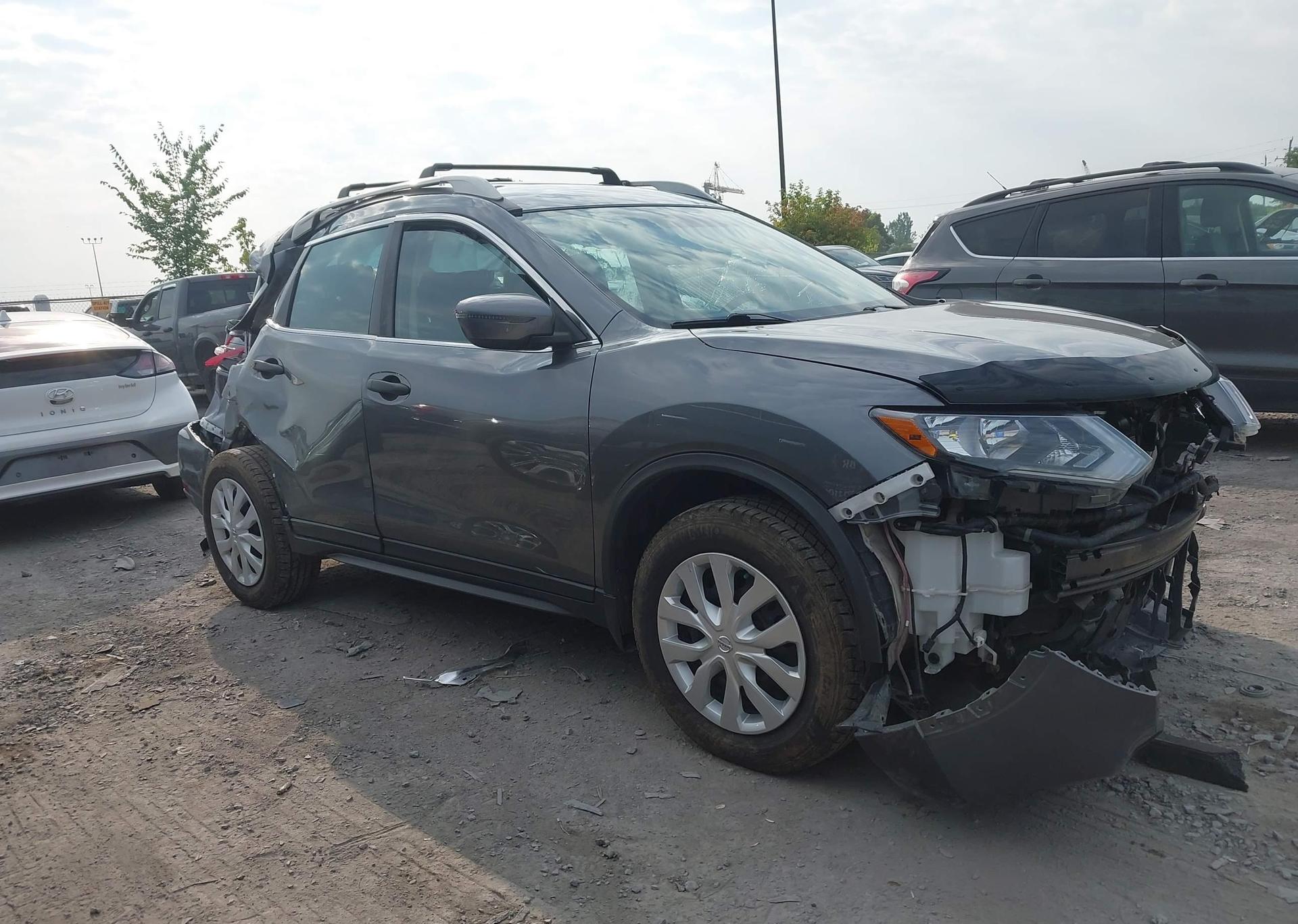 2019 NISSAN ROGUE S