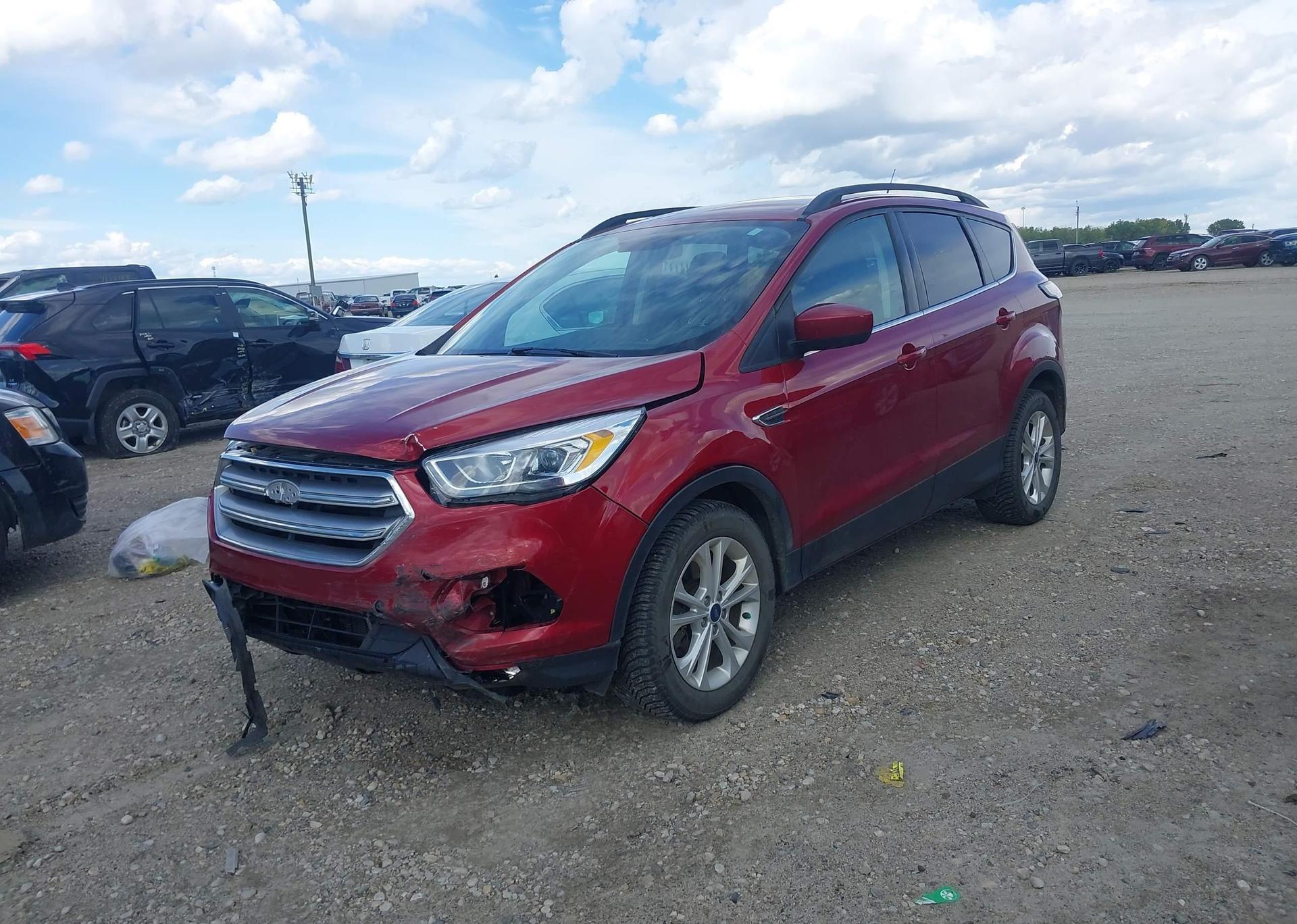 2017 FORD ESCAPE SE