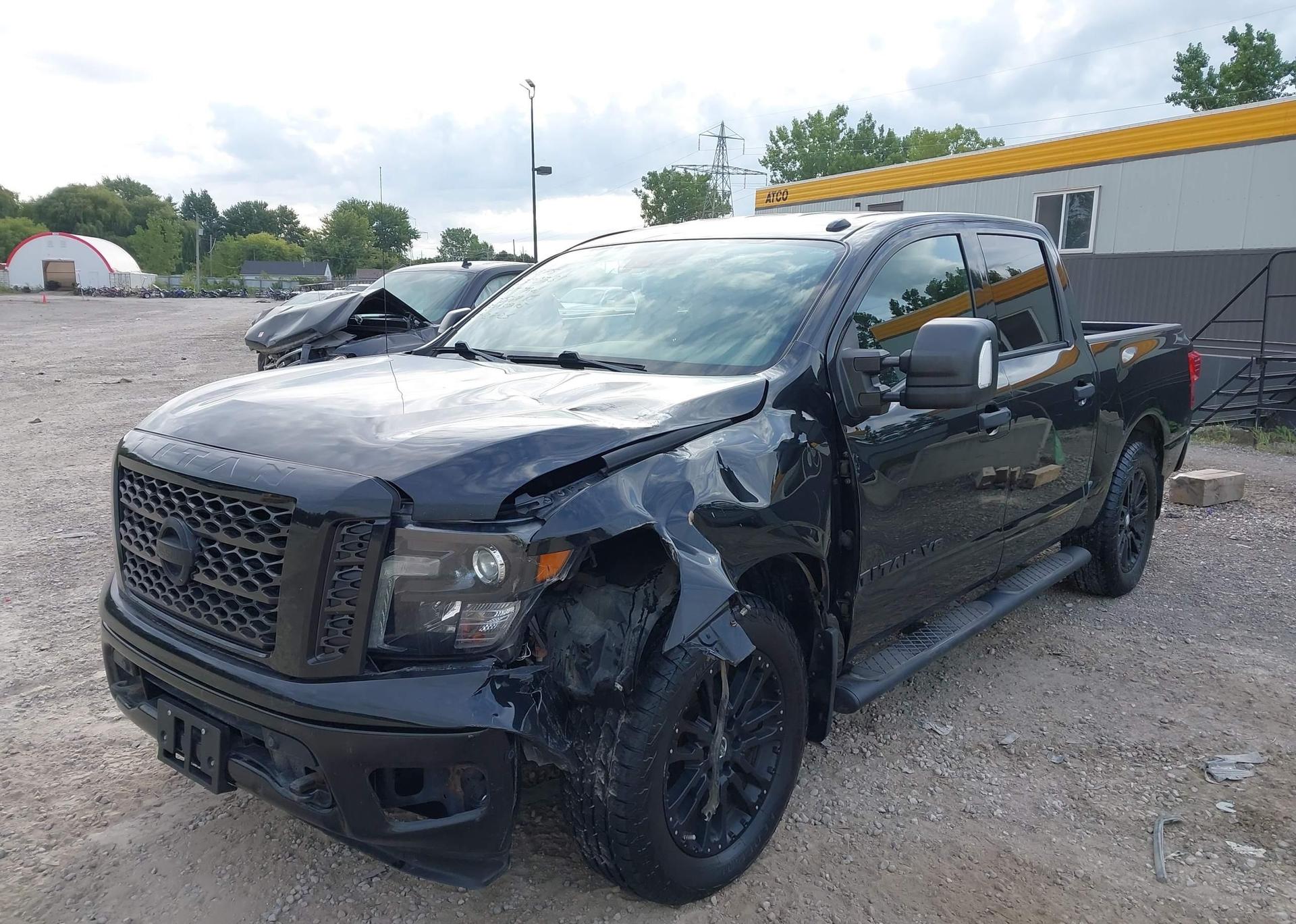 2018 NISSAN TITAN SV