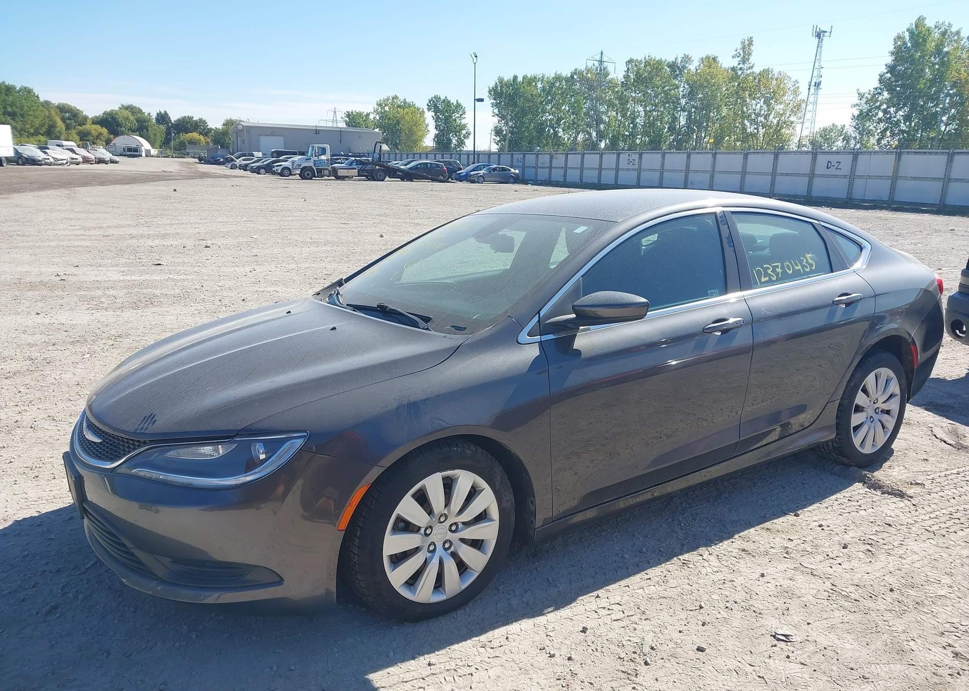 2015 CHRYSLER 200 LX