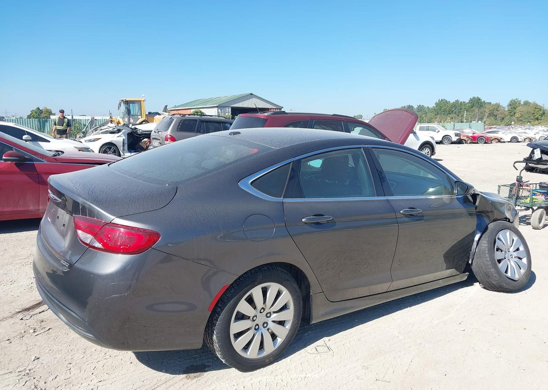 2015 CHRYSLER 200 LX
