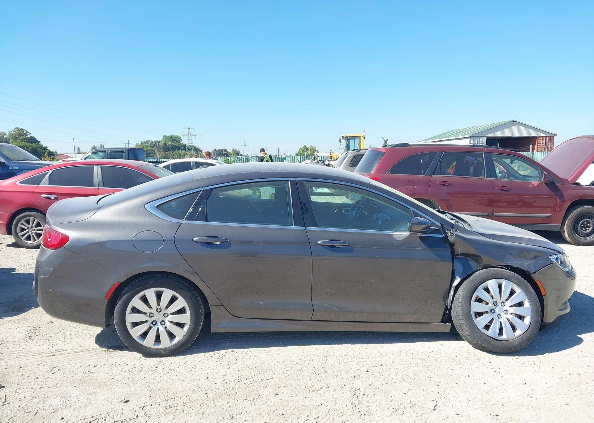 2015 CHRYSLER 200 LX