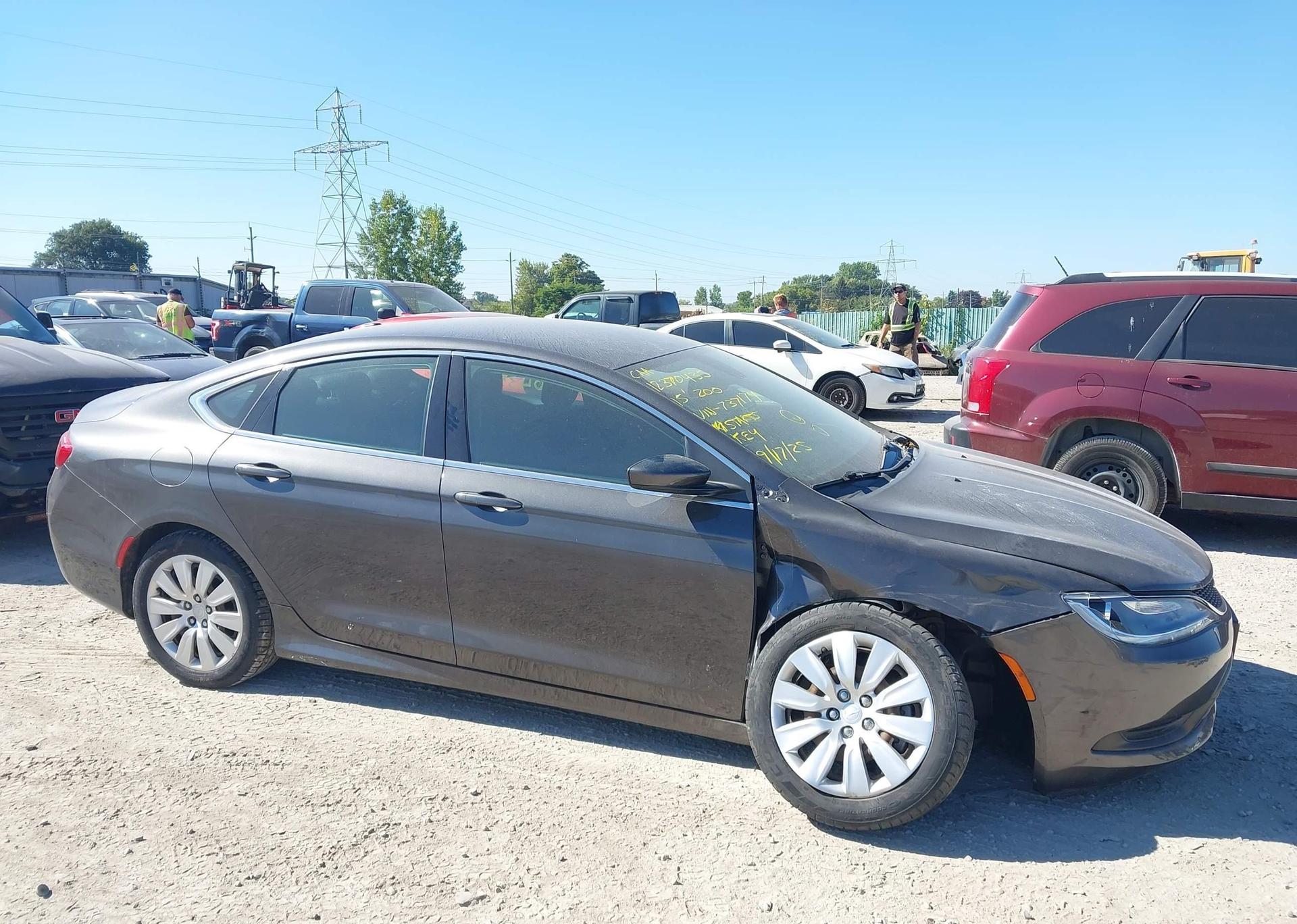 2015 CHRYSLER 200 LX