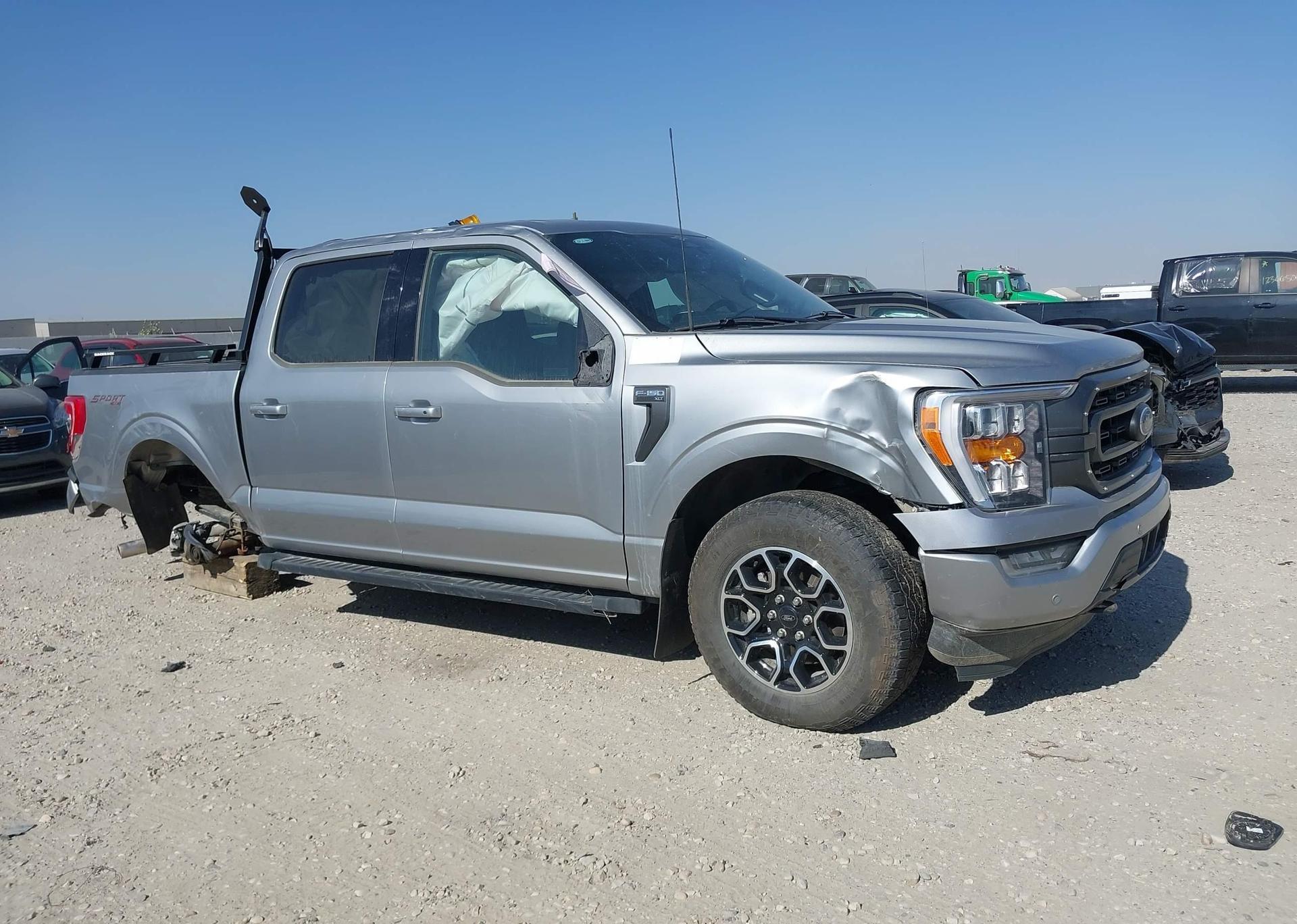 2023 FORD F-150 XLT