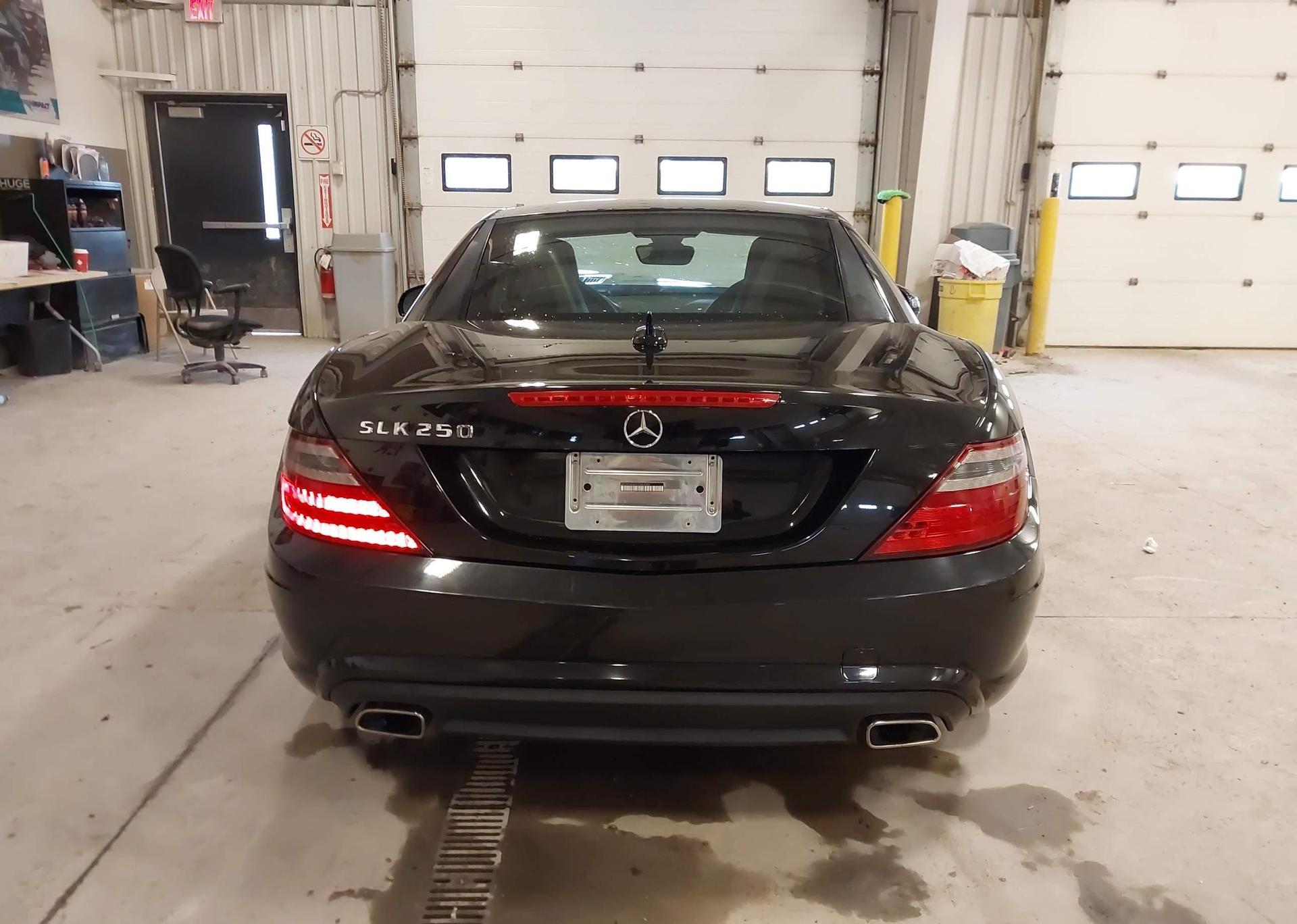 2012 MERCEDES-BENZ SLK 250