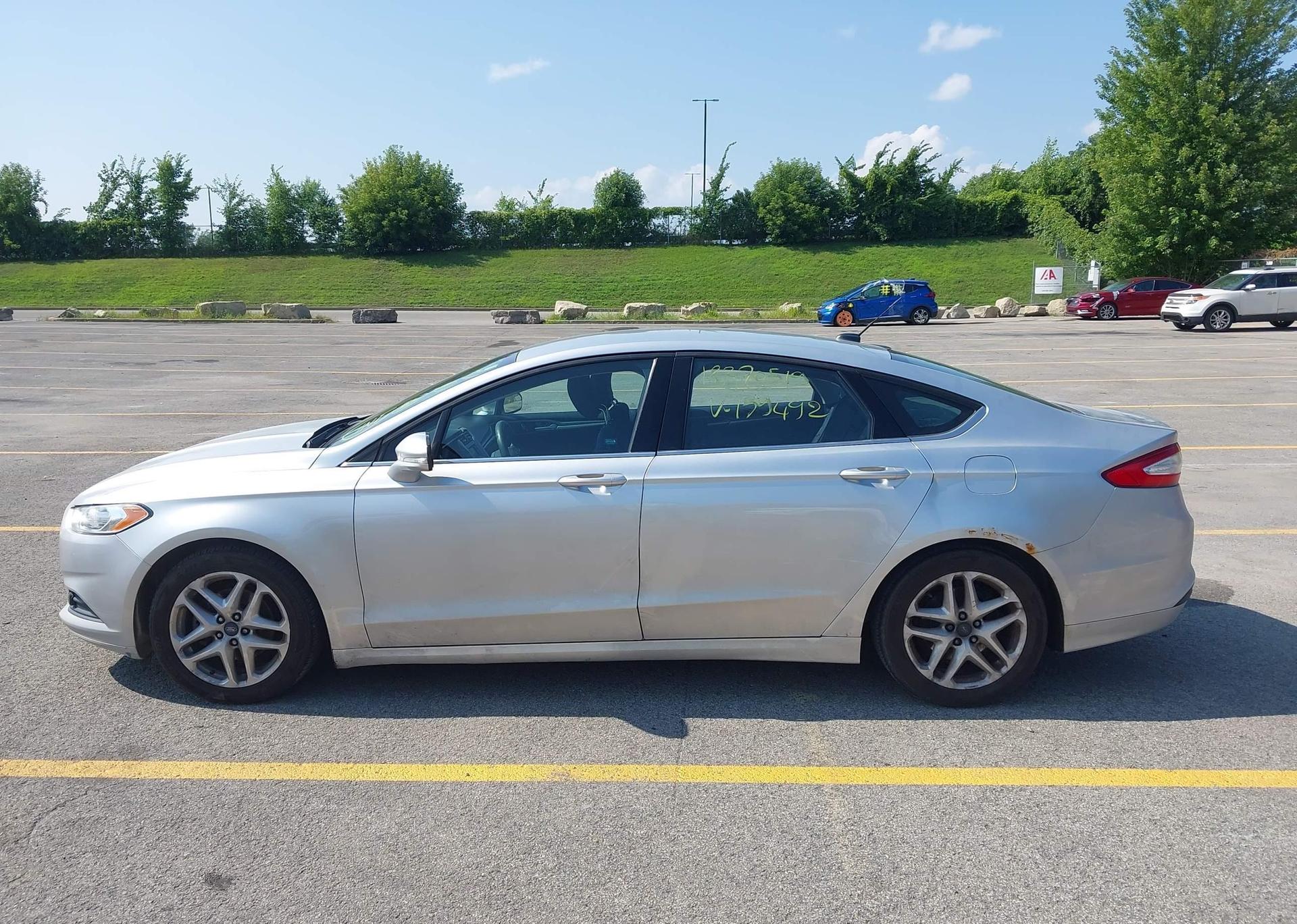 2013 FORD FUSION SE
