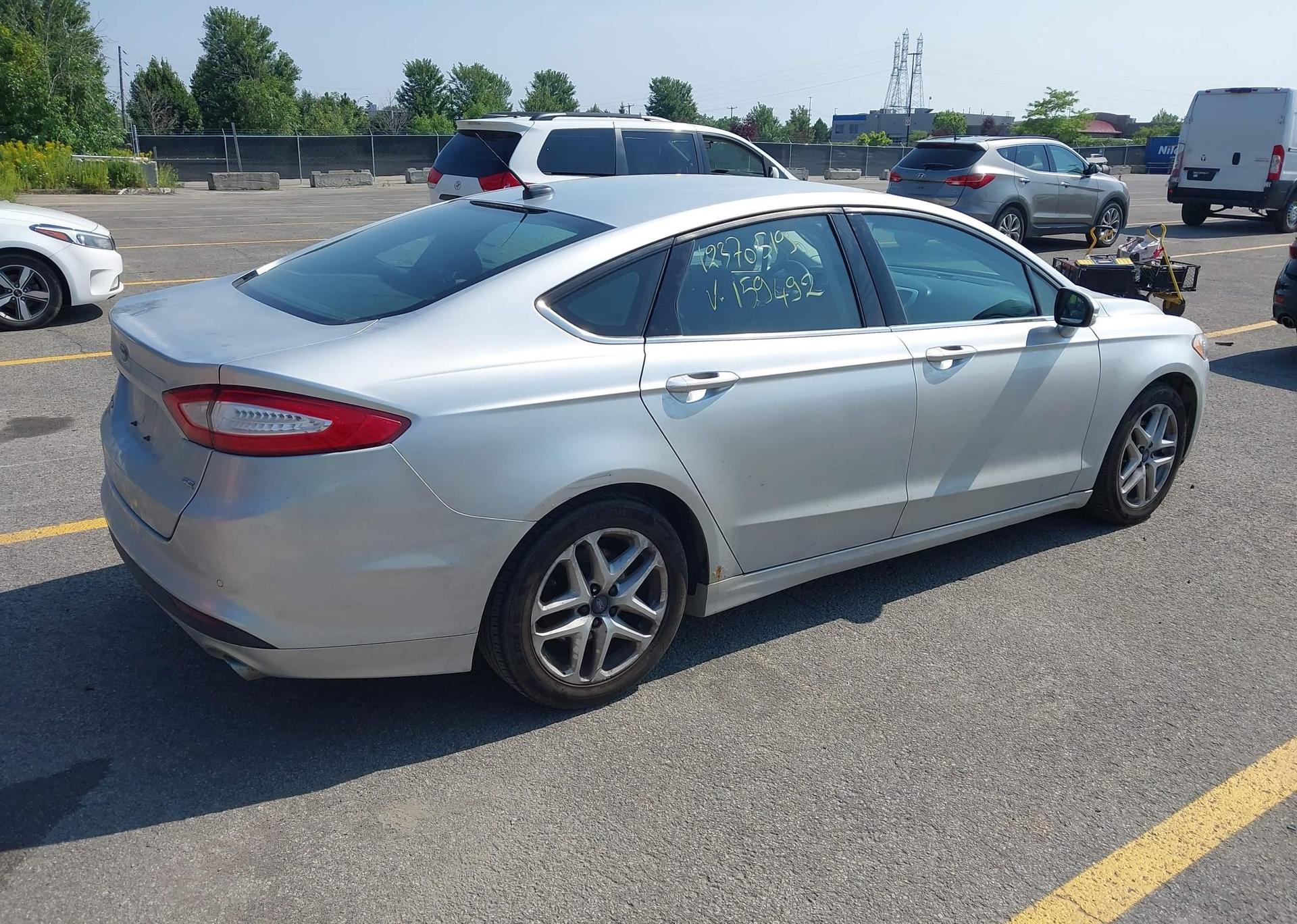 2013 FORD FUSION SE