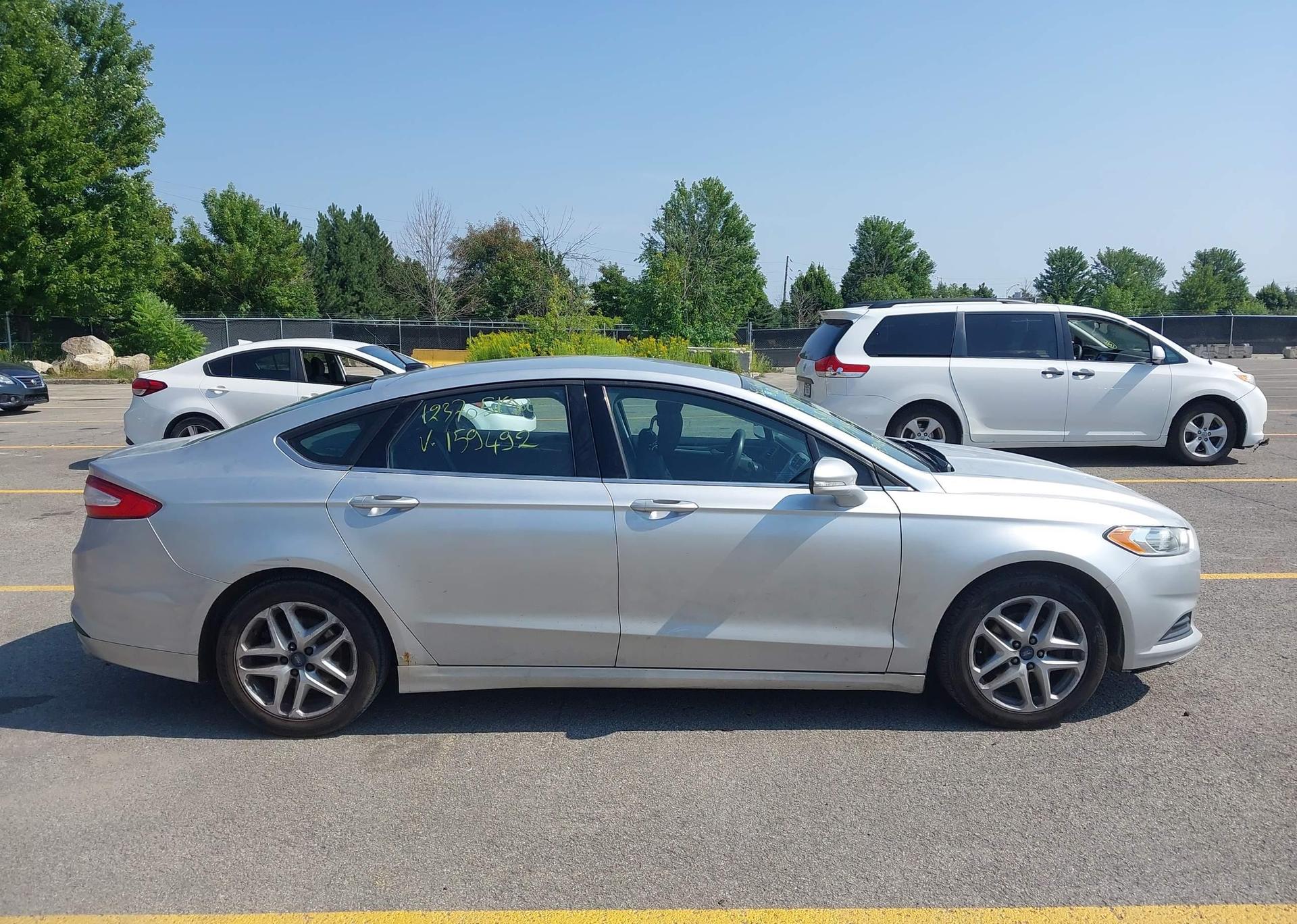 2013 FORD FUSION SE