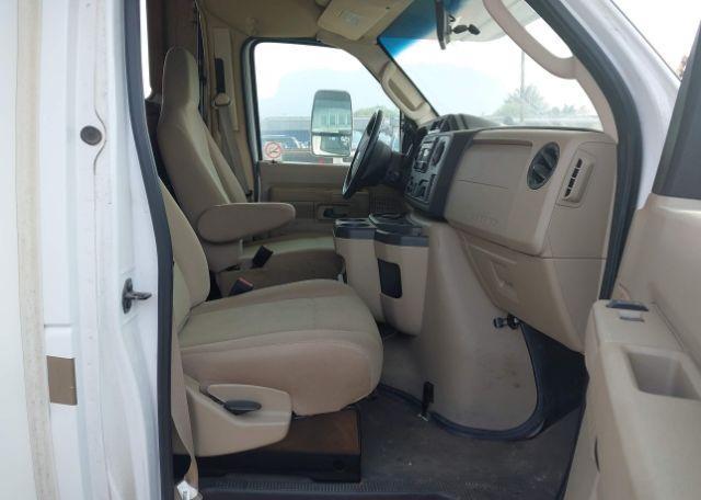 2012 FOREST RIVER Sunseeker 2900