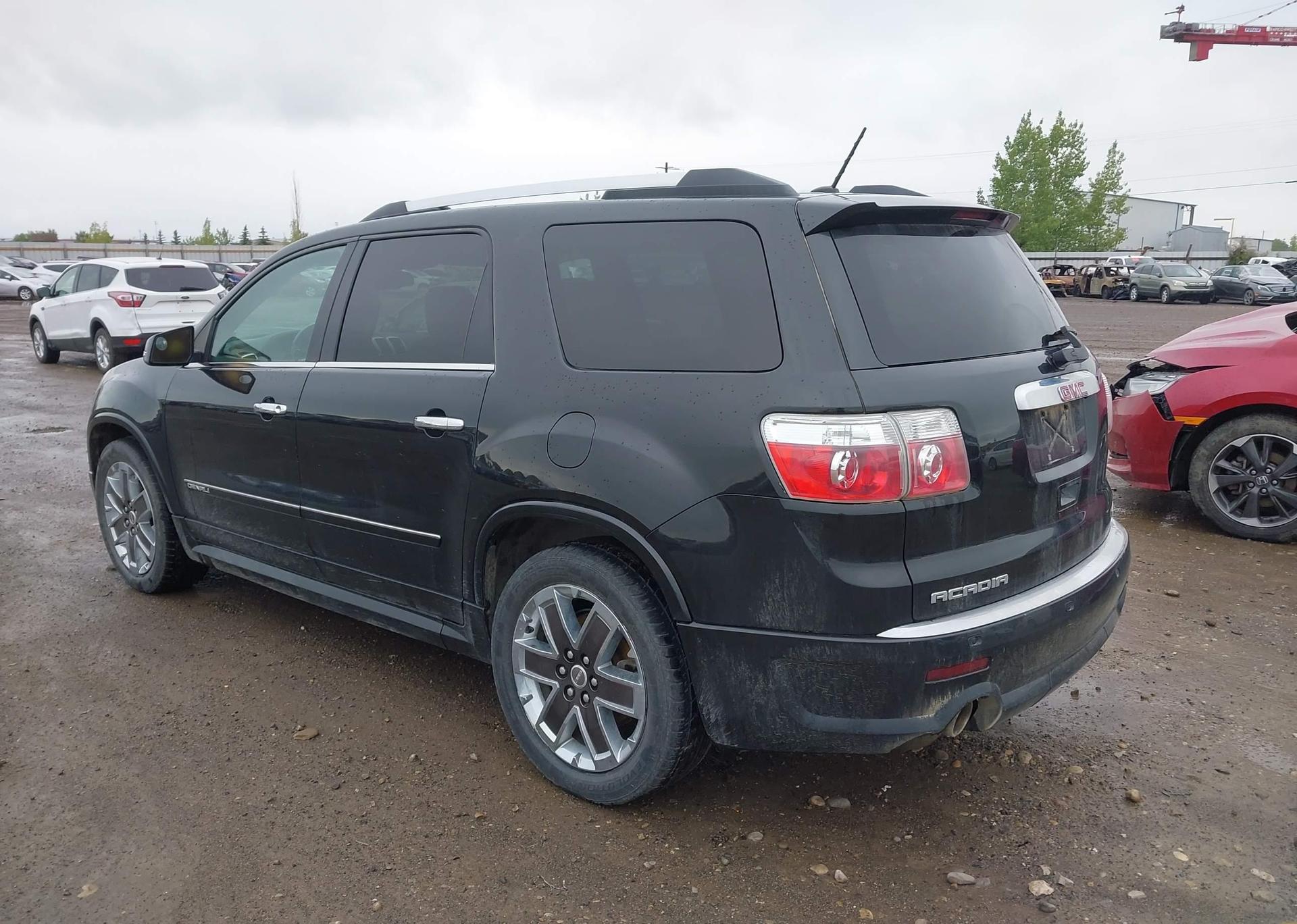 2012 GMC ACADIA DENALI