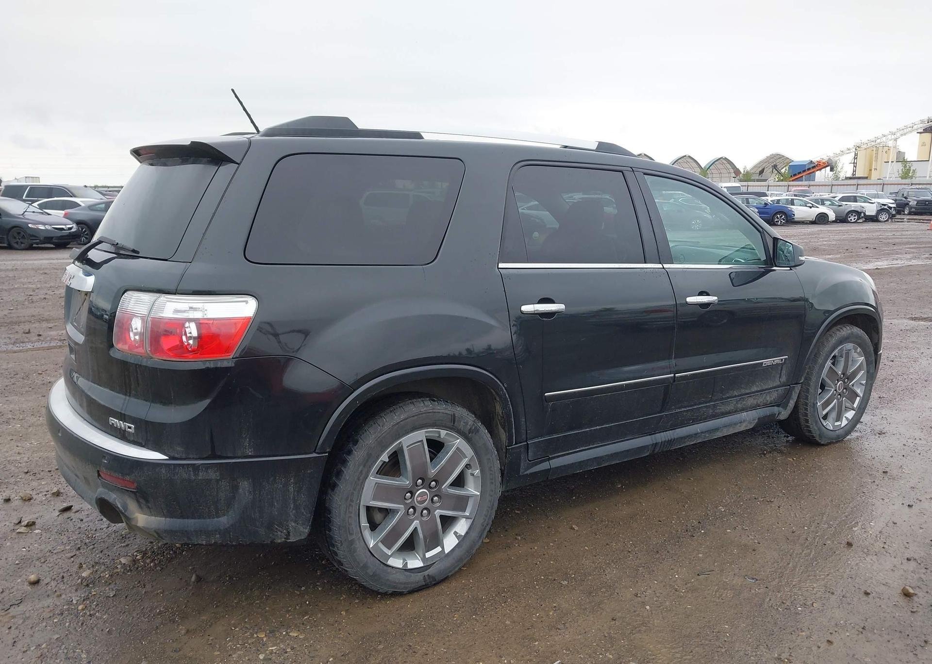 2012 GMC ACADIA DENALI