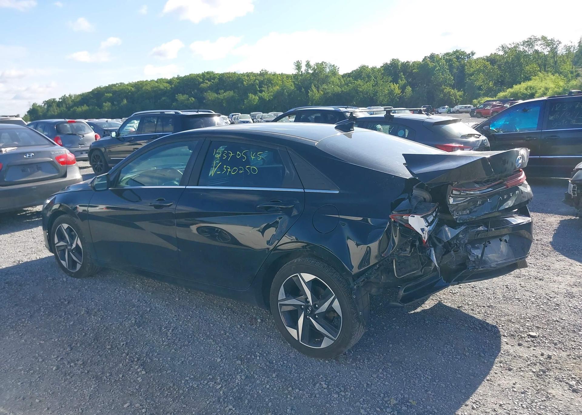 2022 HYUNDAI ELANTRA SEL