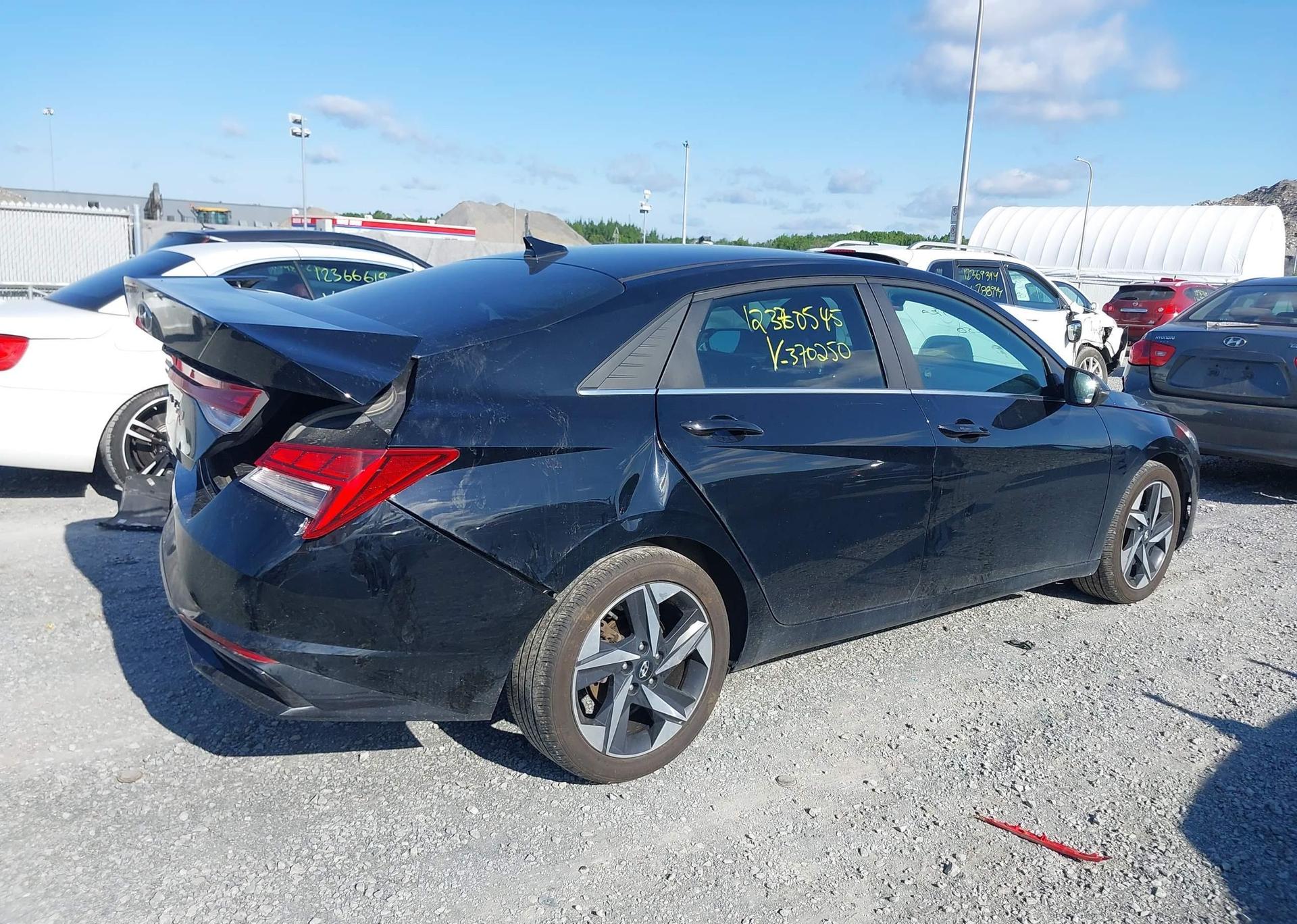 2022 HYUNDAI ELANTRA SEL