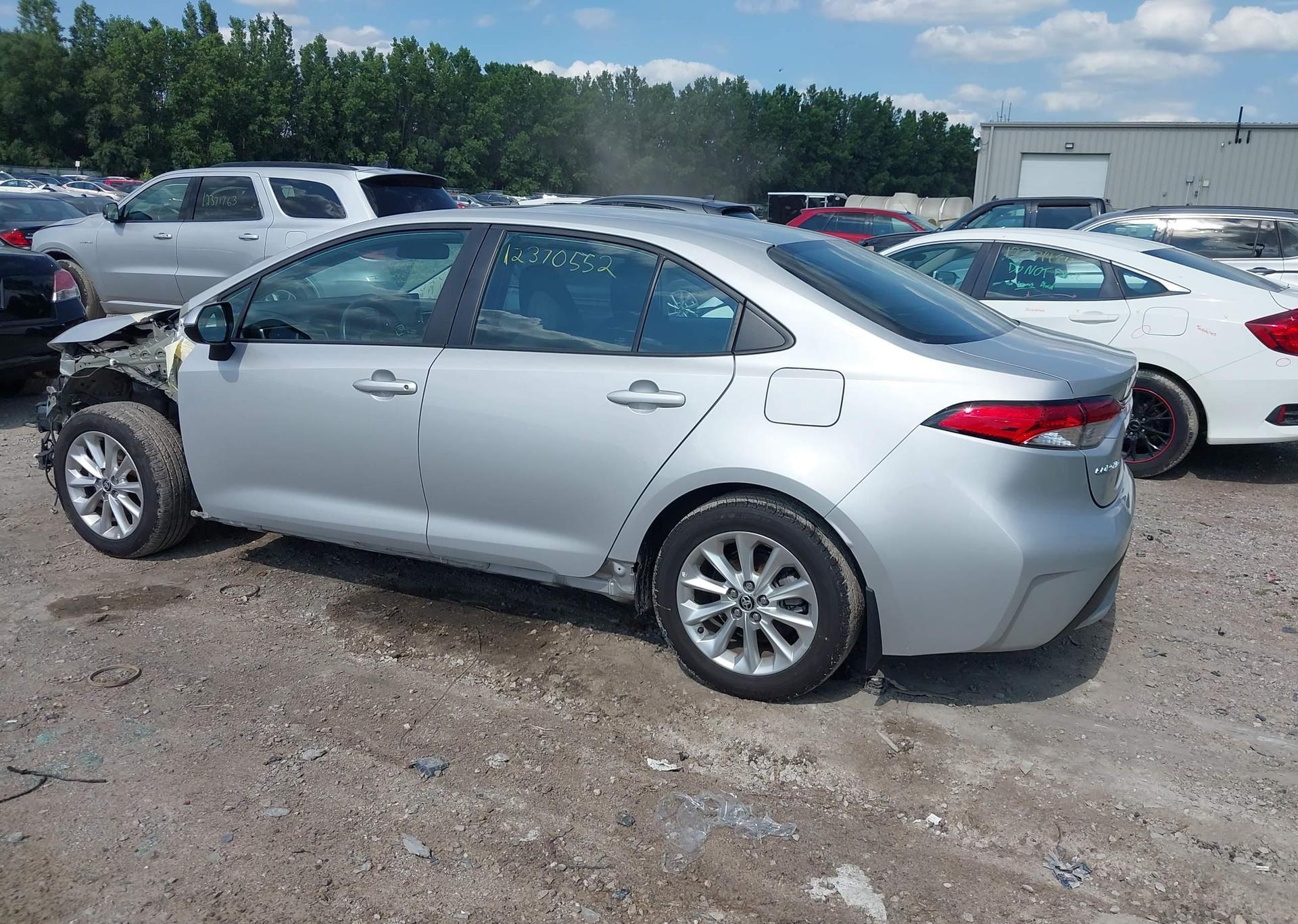 2022 TOYOTA COROLLA LE