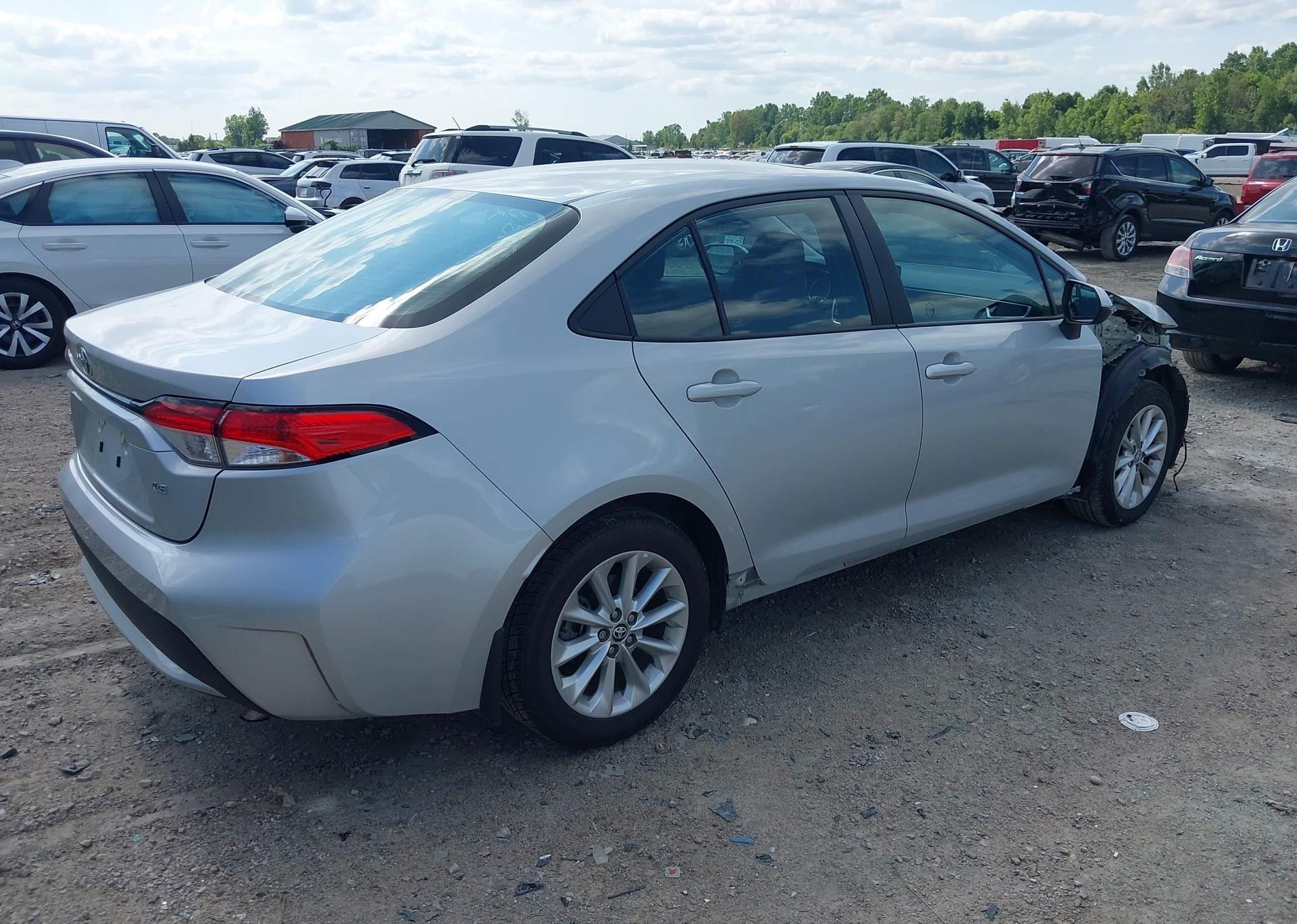 2022 TOYOTA COROLLA LE