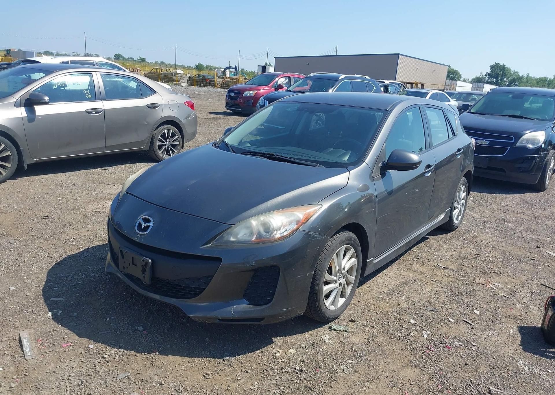 2013 MAZDA MAZDA3