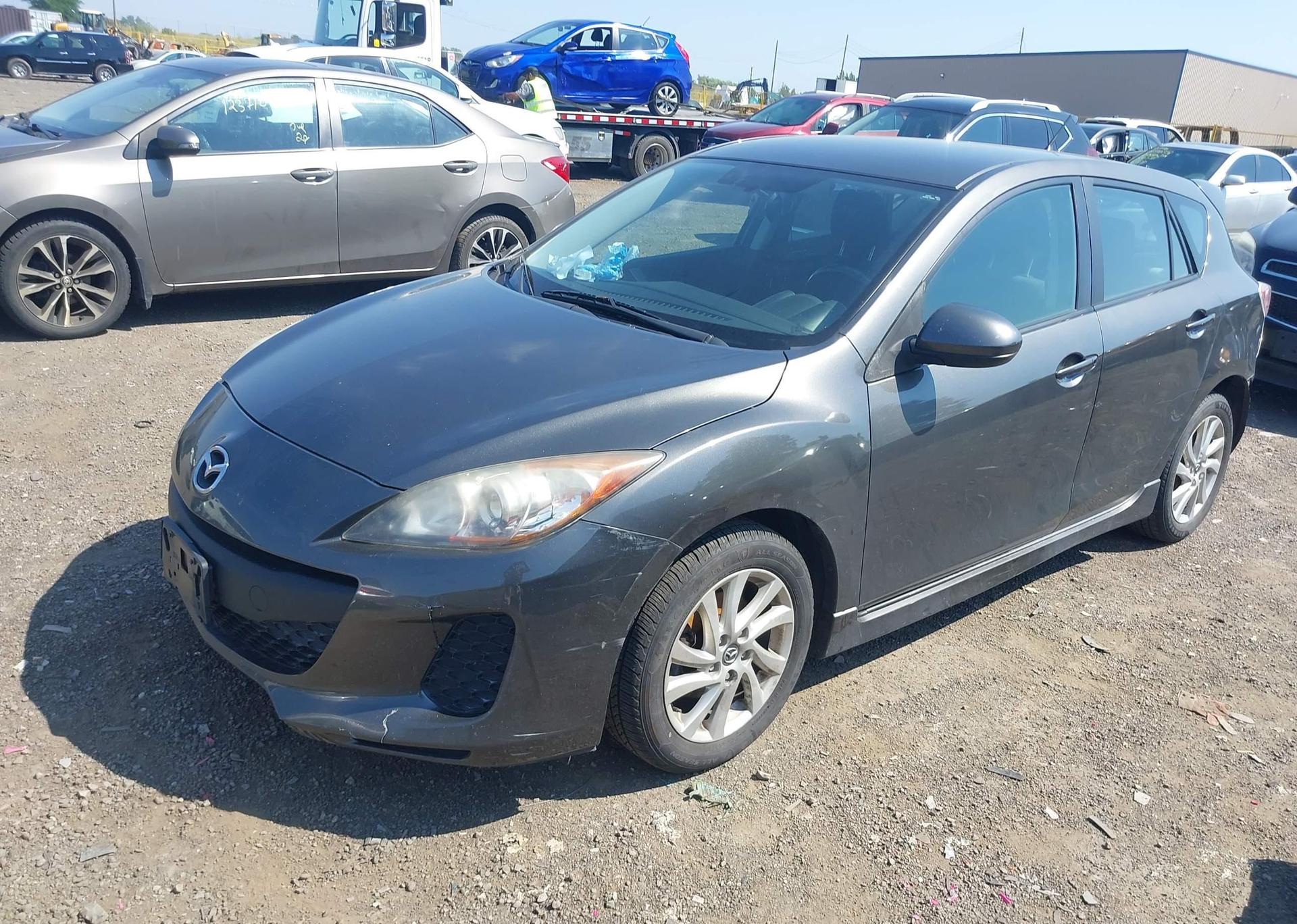 2013 MAZDA MAZDA3