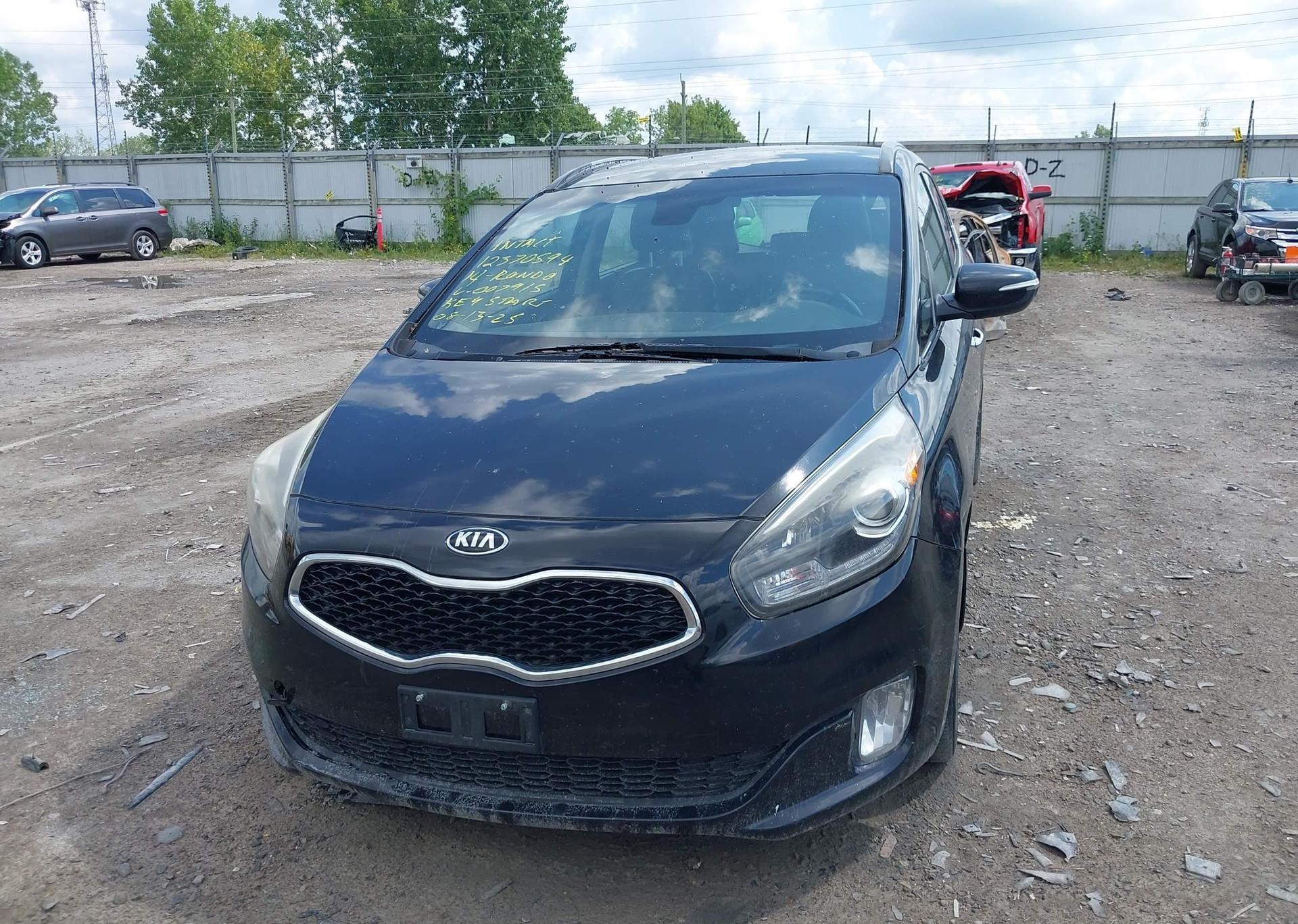 2014 KIA RONDO