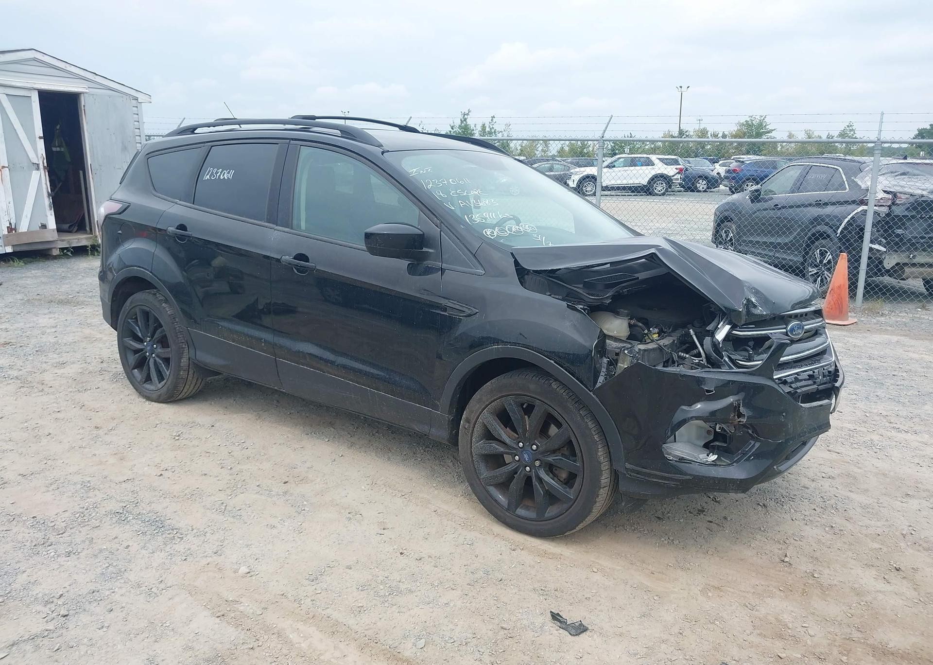 2018 FORD ESCAPE SE