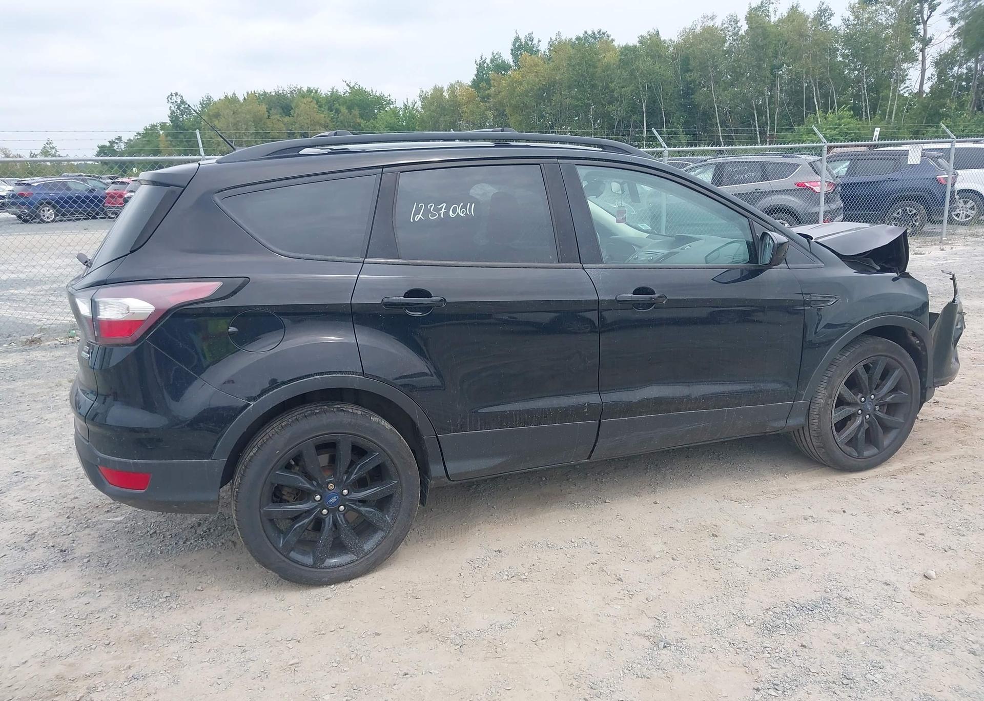 2018 FORD ESCAPE SE
