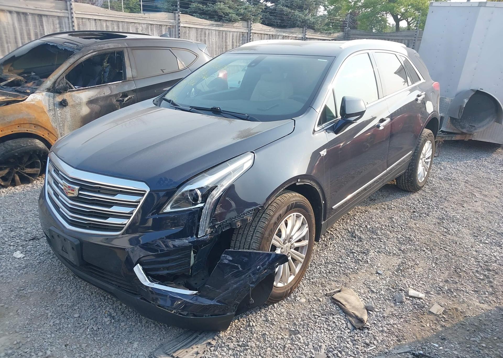 2017 CADILLAC XT5