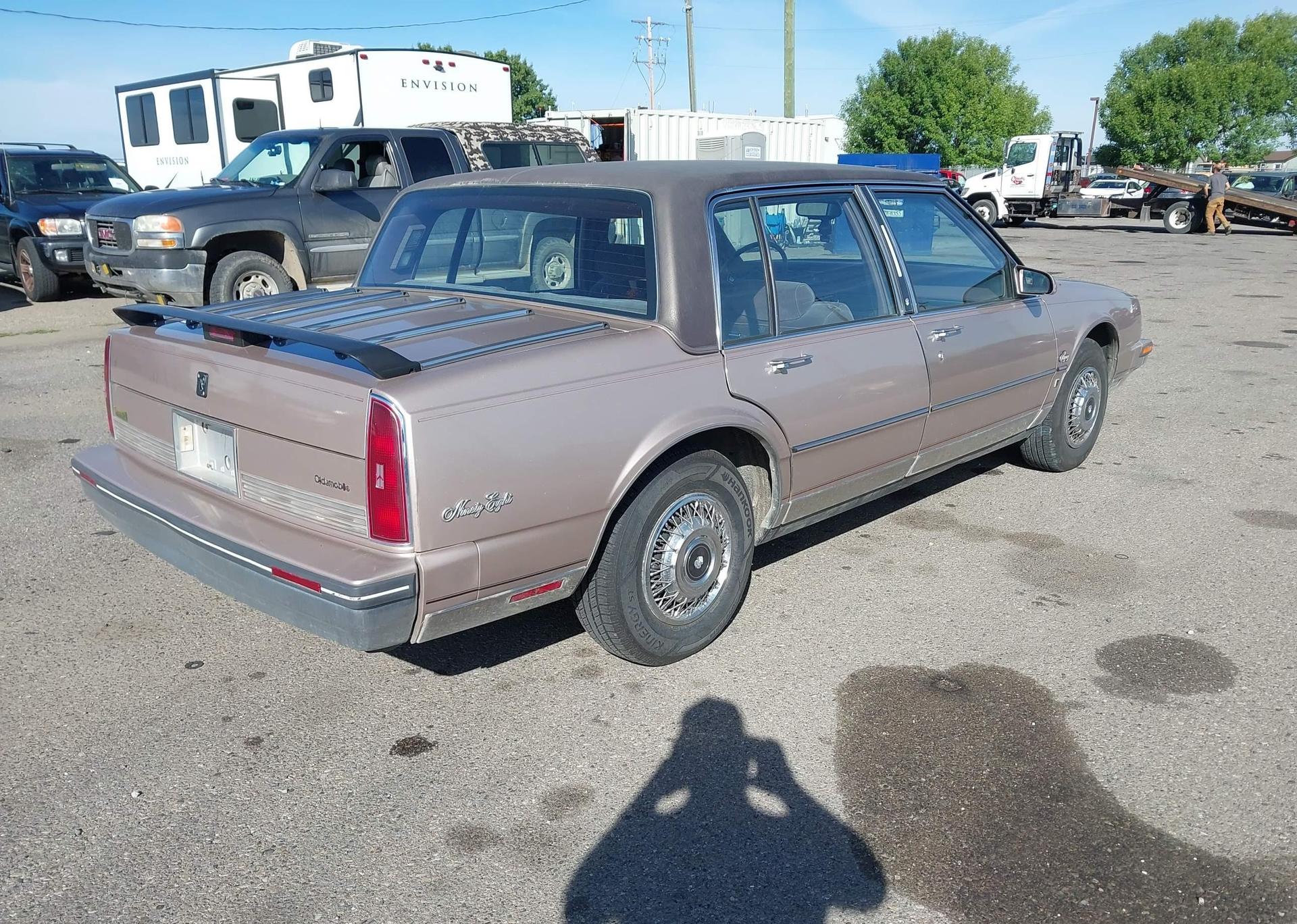 1988 OLDSMOBILE 98 REGENCY BROUGHAM