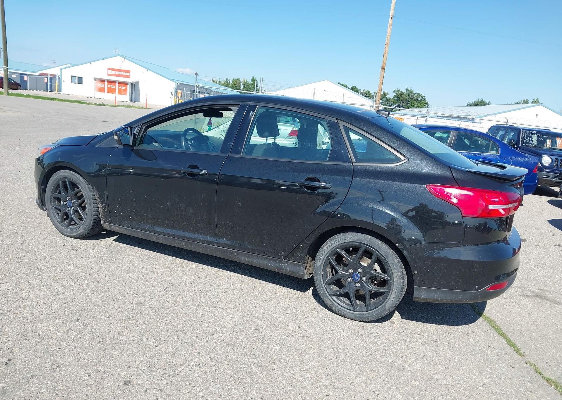 2015 FORD FOCUS SE