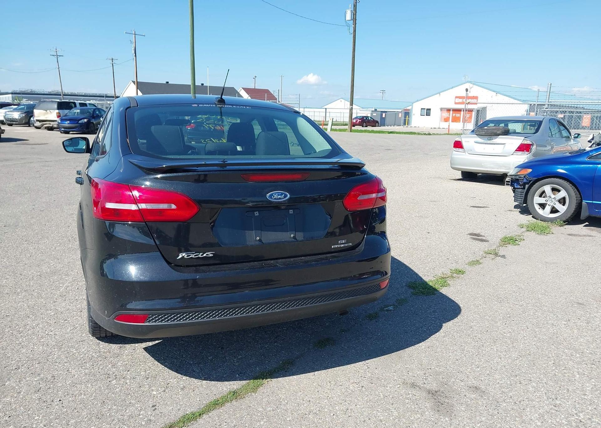 2015 FORD FOCUS SE