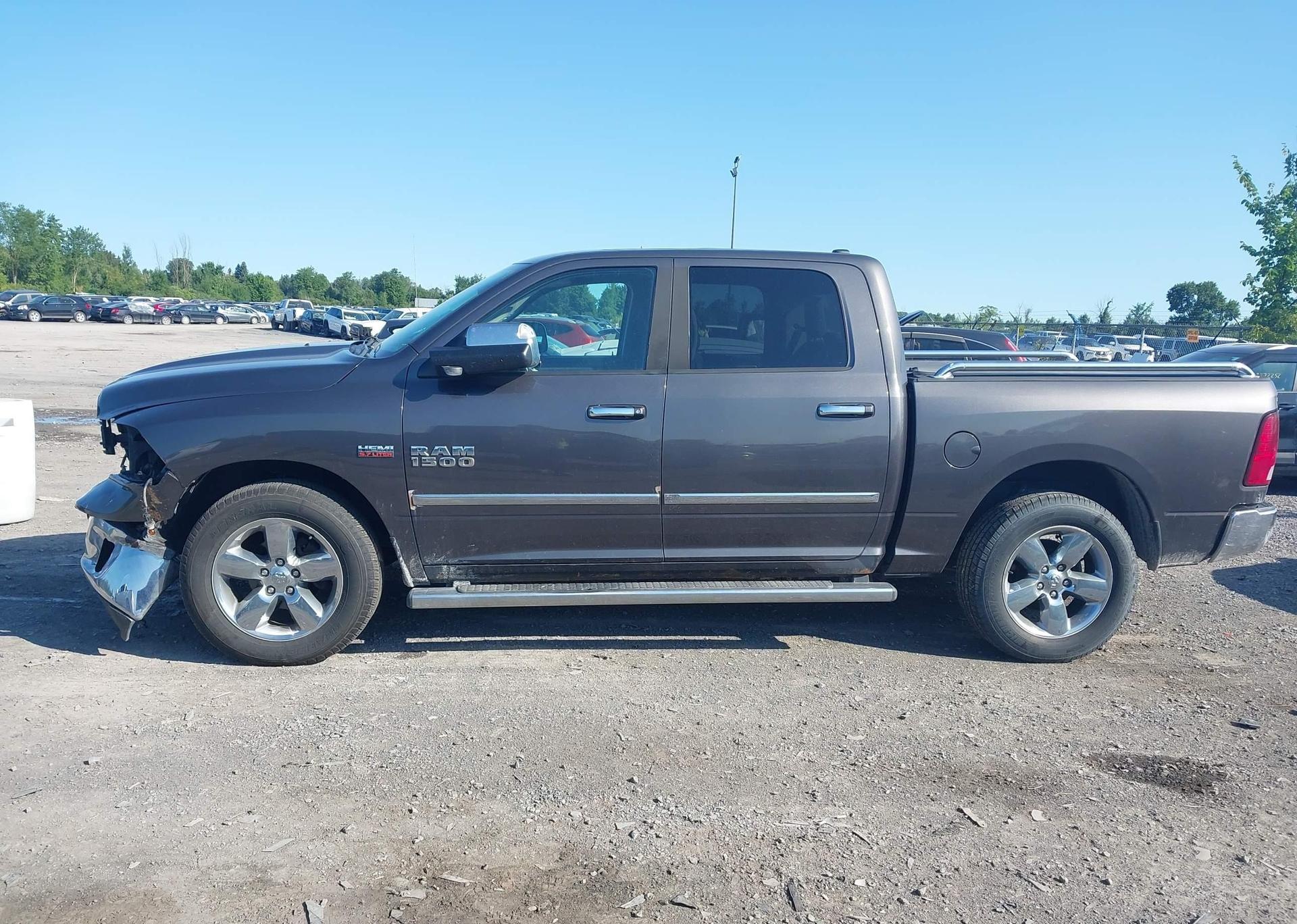 2014 RAM 1500 SLT