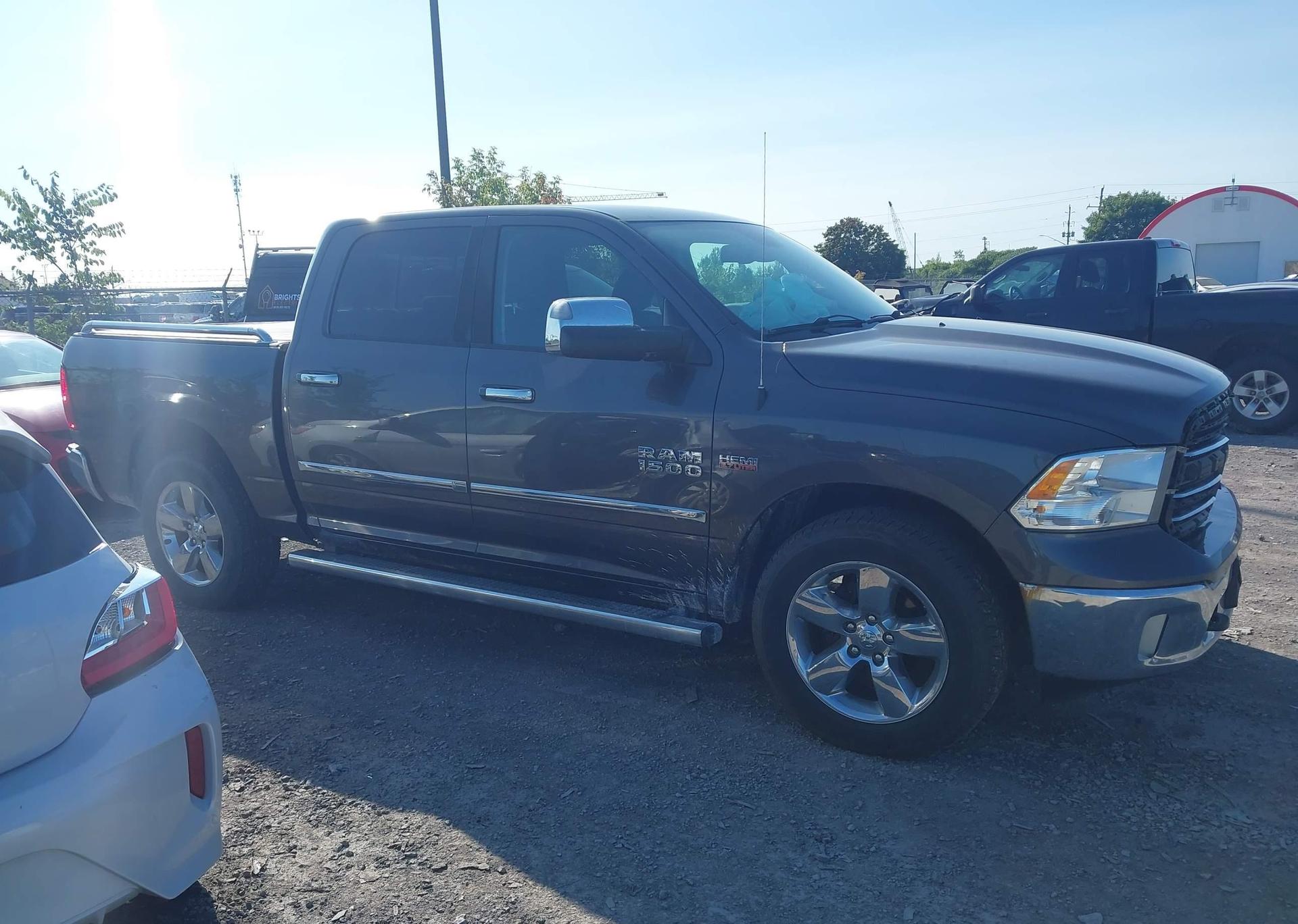 2014 RAM 1500 SLT