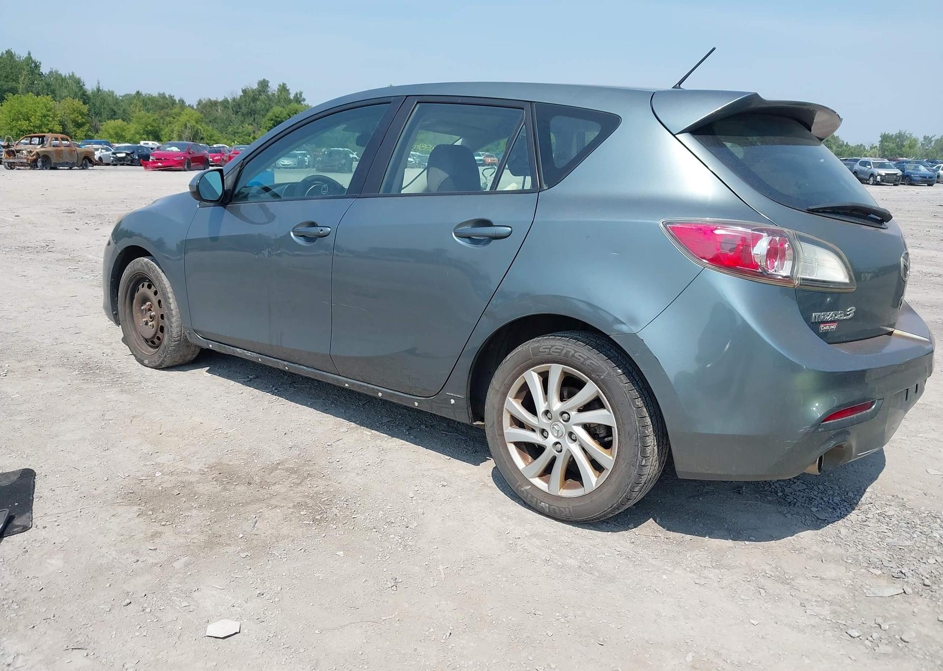 2012 MAZDA 3 I