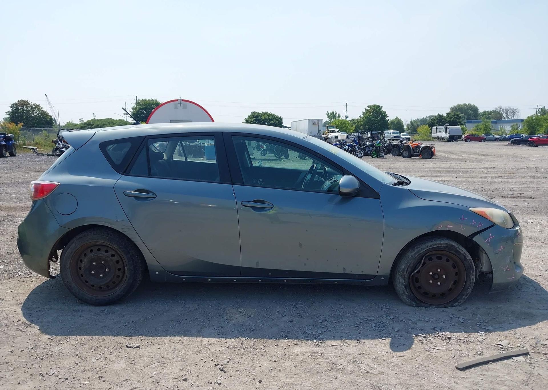 2012 MAZDA 3 I