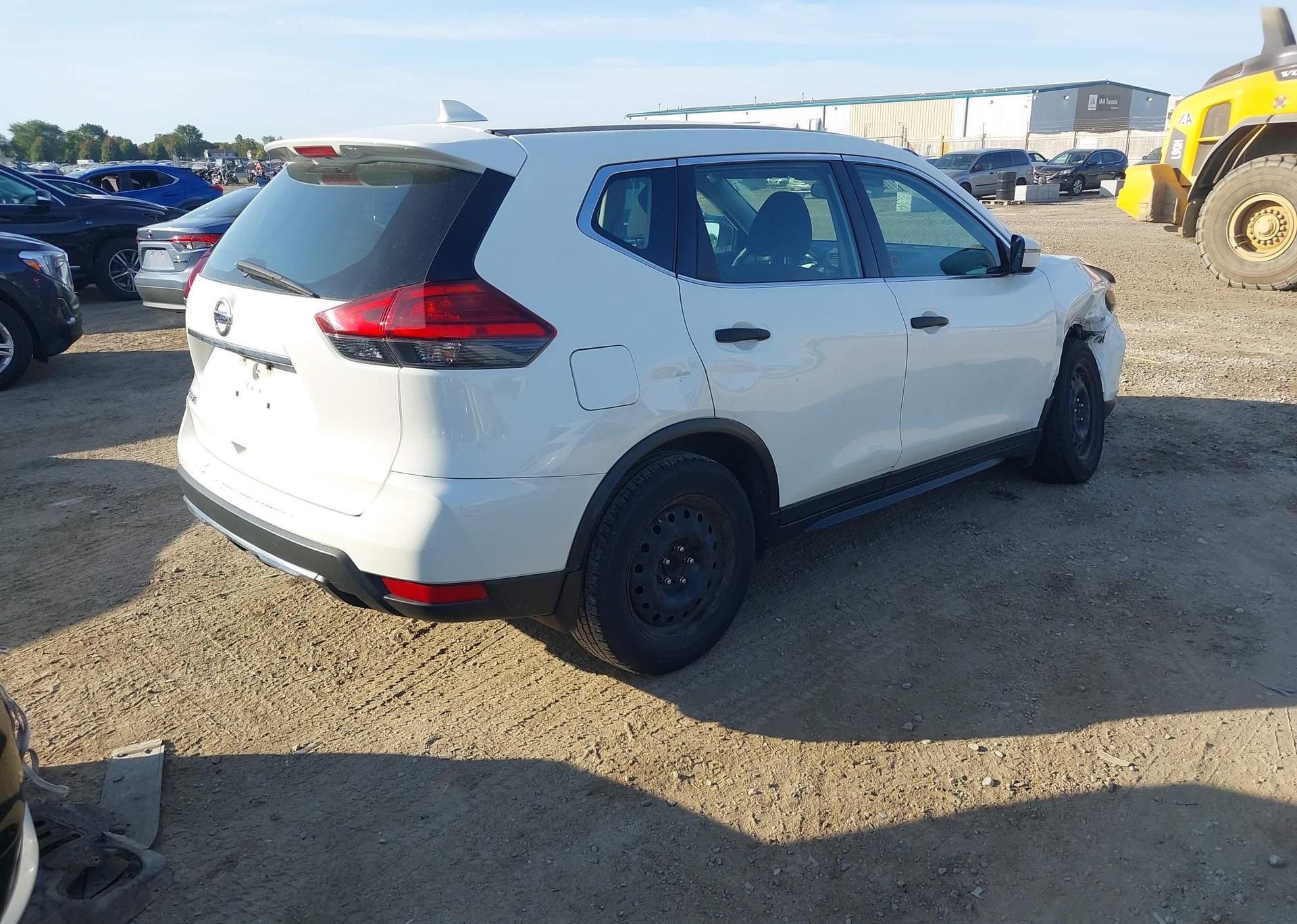 2017 NISSAN ROGUE