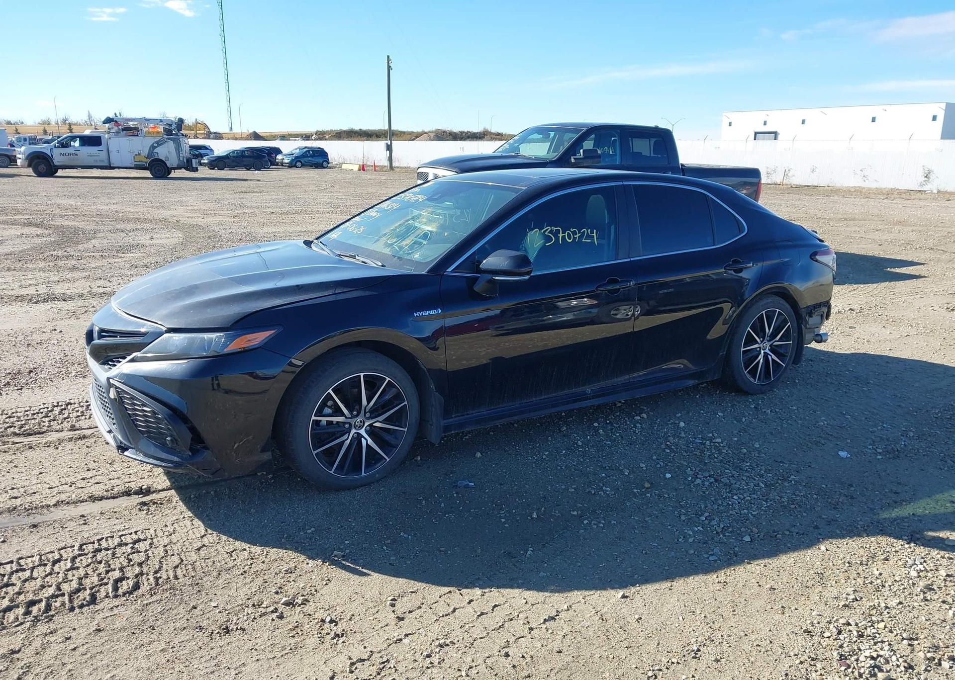2021 TOYOTA CAMRY HYBRID SE