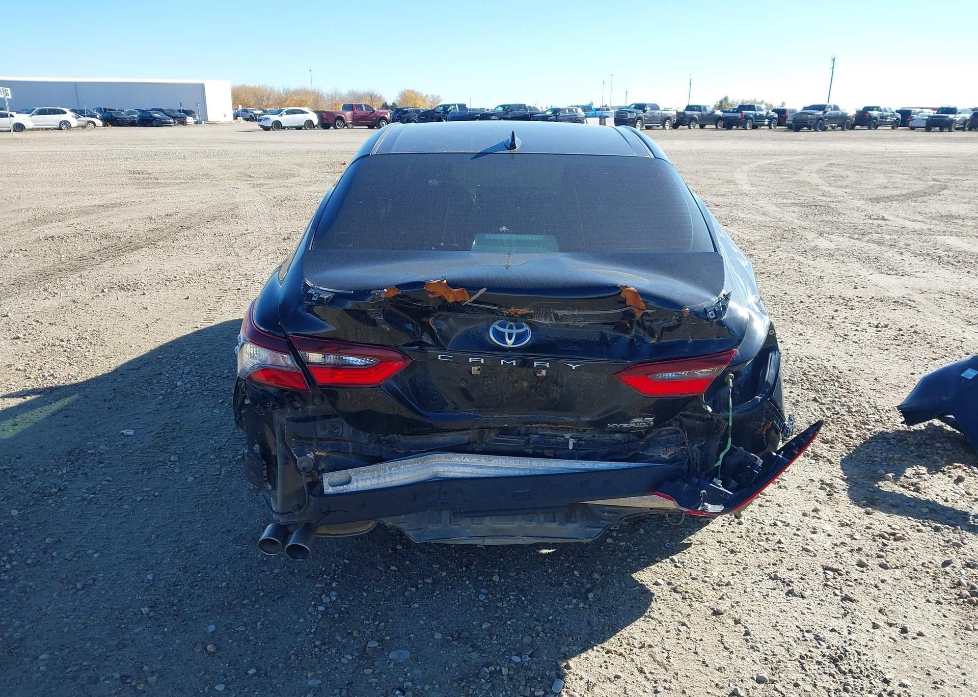 2021 TOYOTA CAMRY HYBRID SE