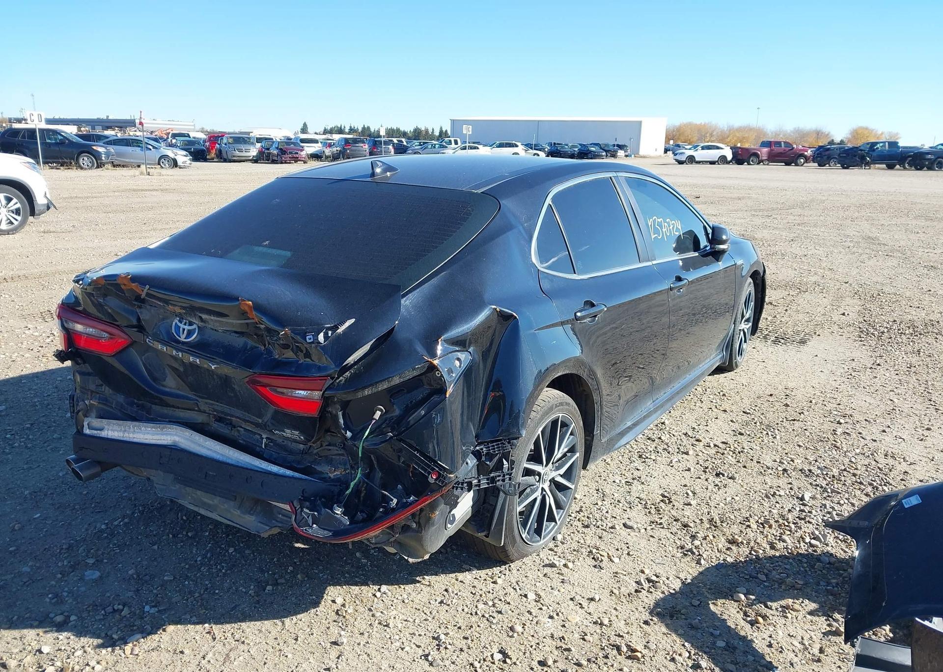 2021 TOYOTA CAMRY HYBRID SE