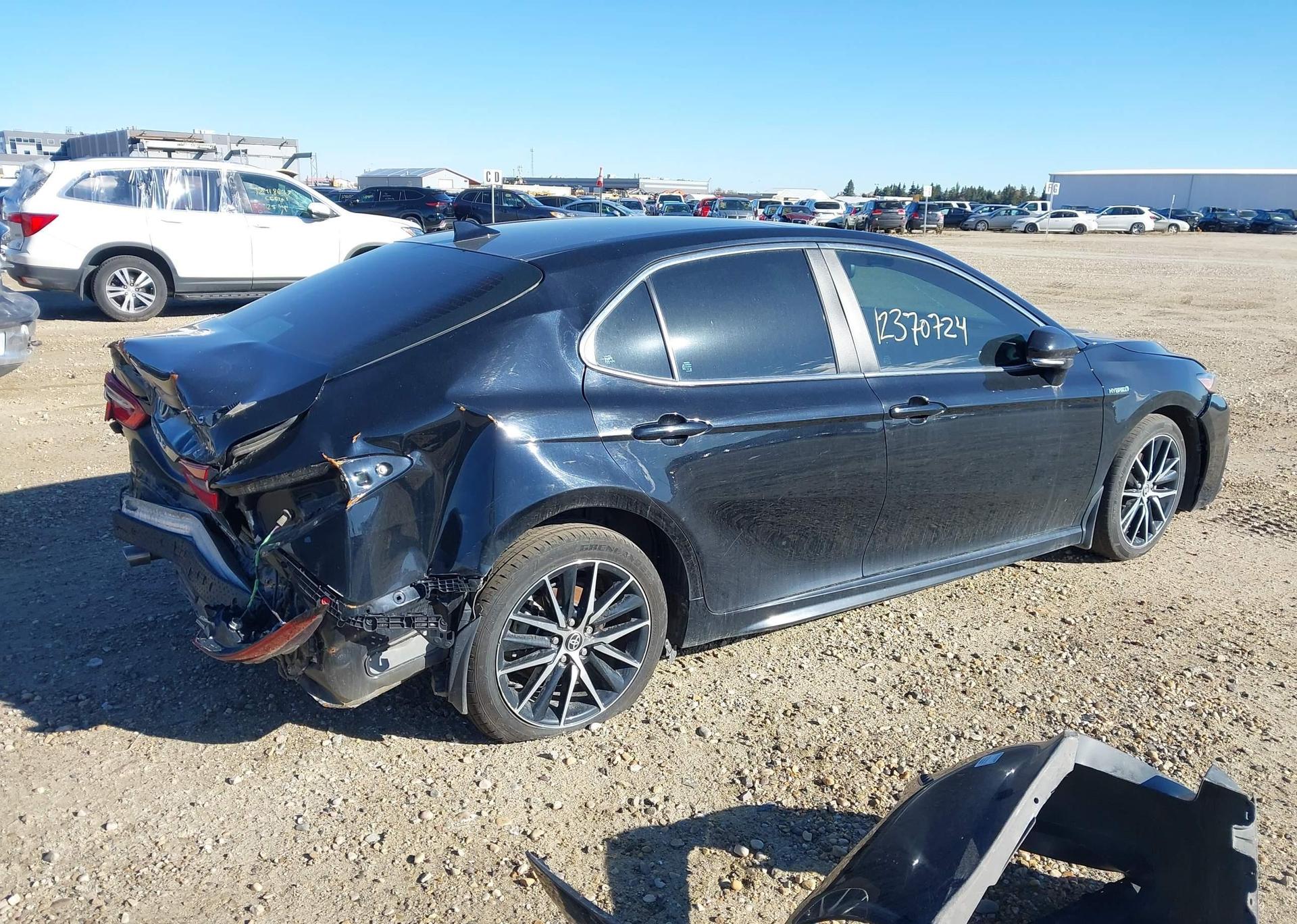 2021 TOYOTA CAMRY HYBRID SE