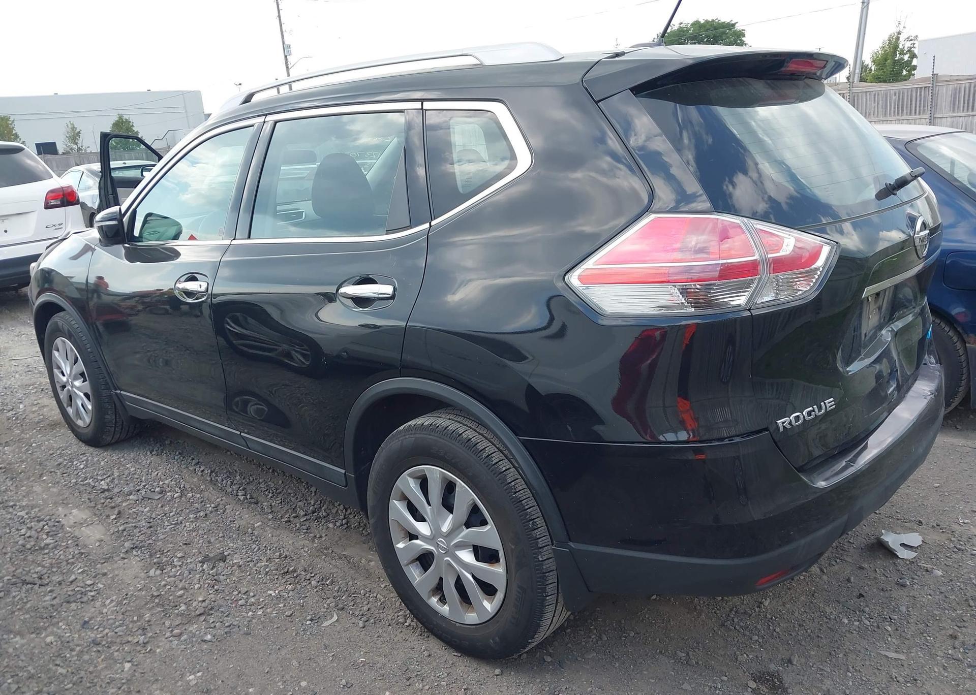 2015 NISSAN ROGUE S