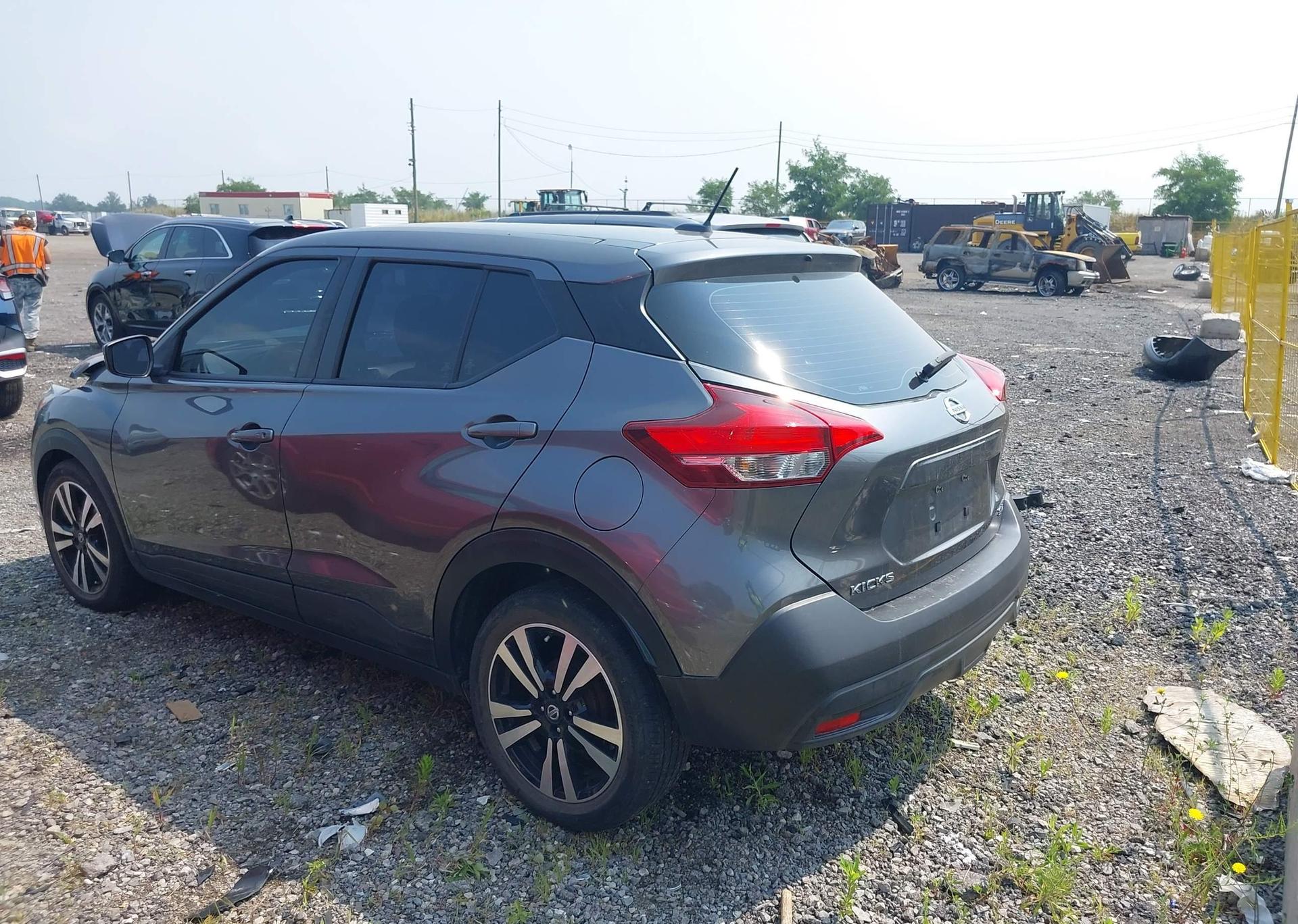 2019 NISSAN KICKS S