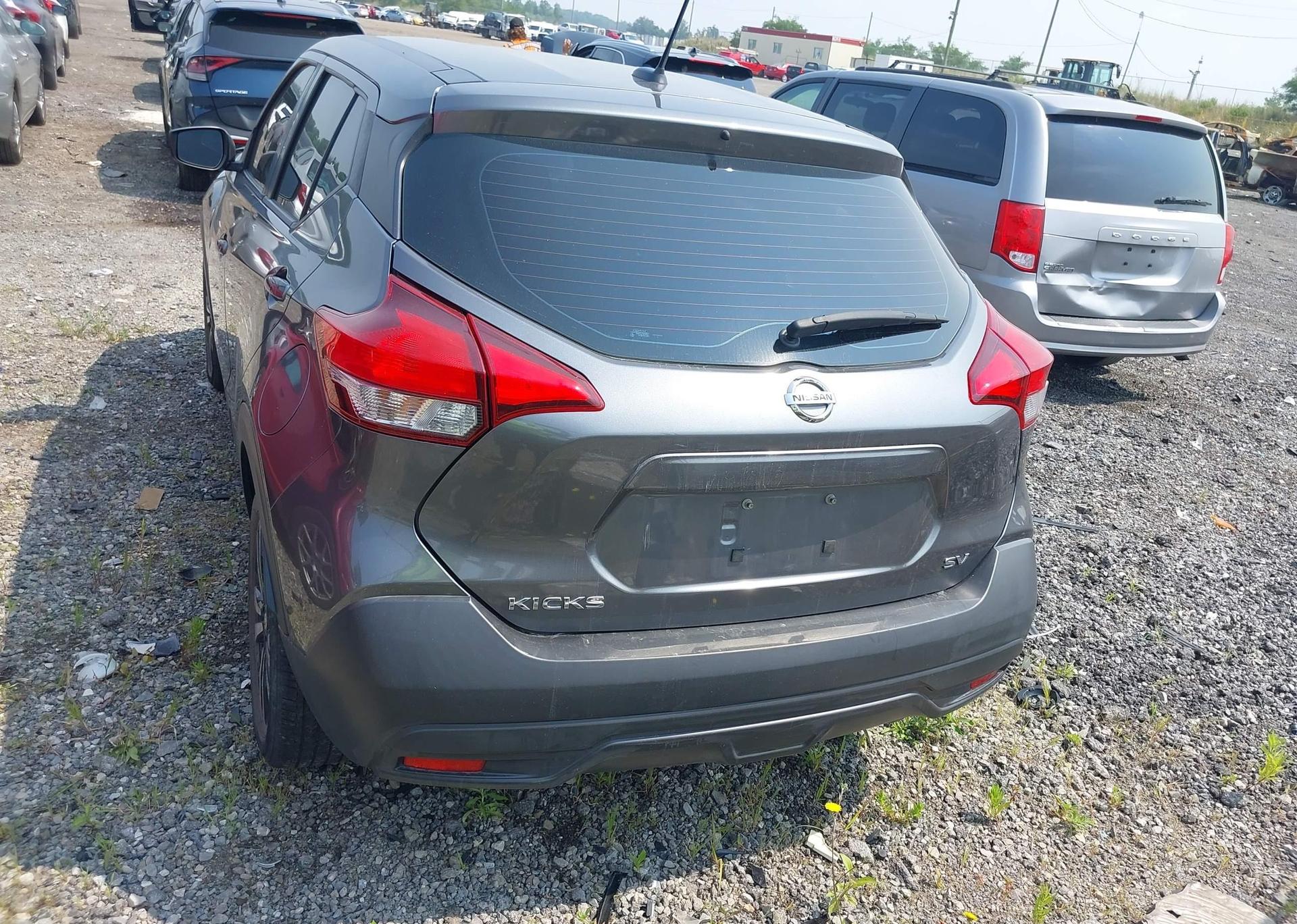 2019 NISSAN KICKS S
