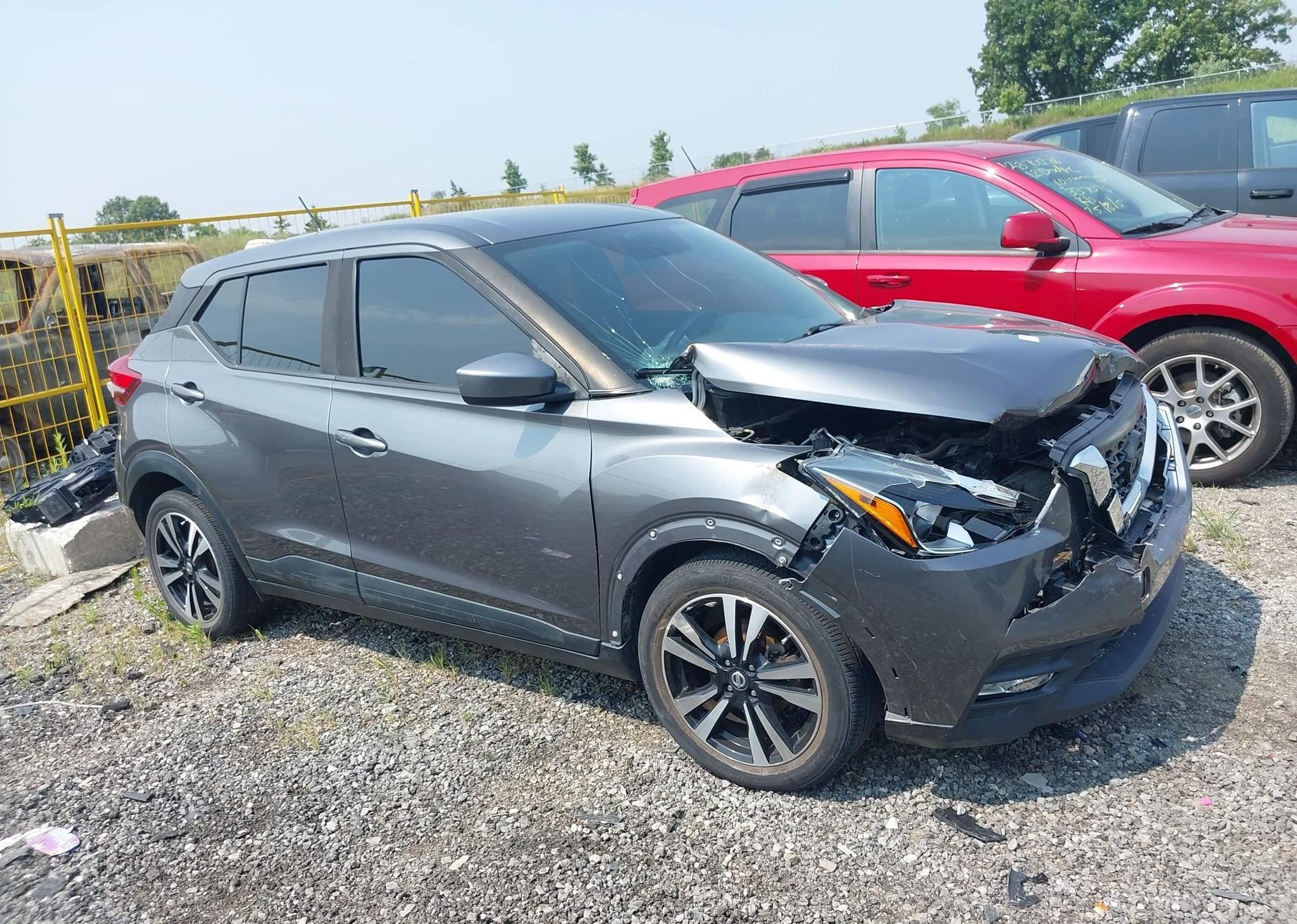 2019 NISSAN KICKS S