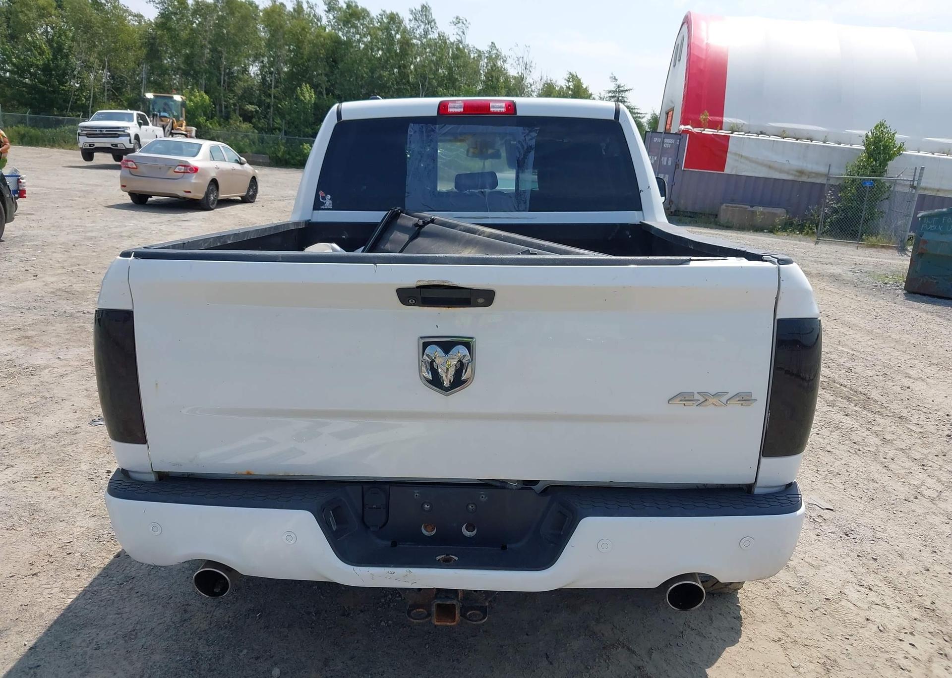2014 RAM 1500 SPORT