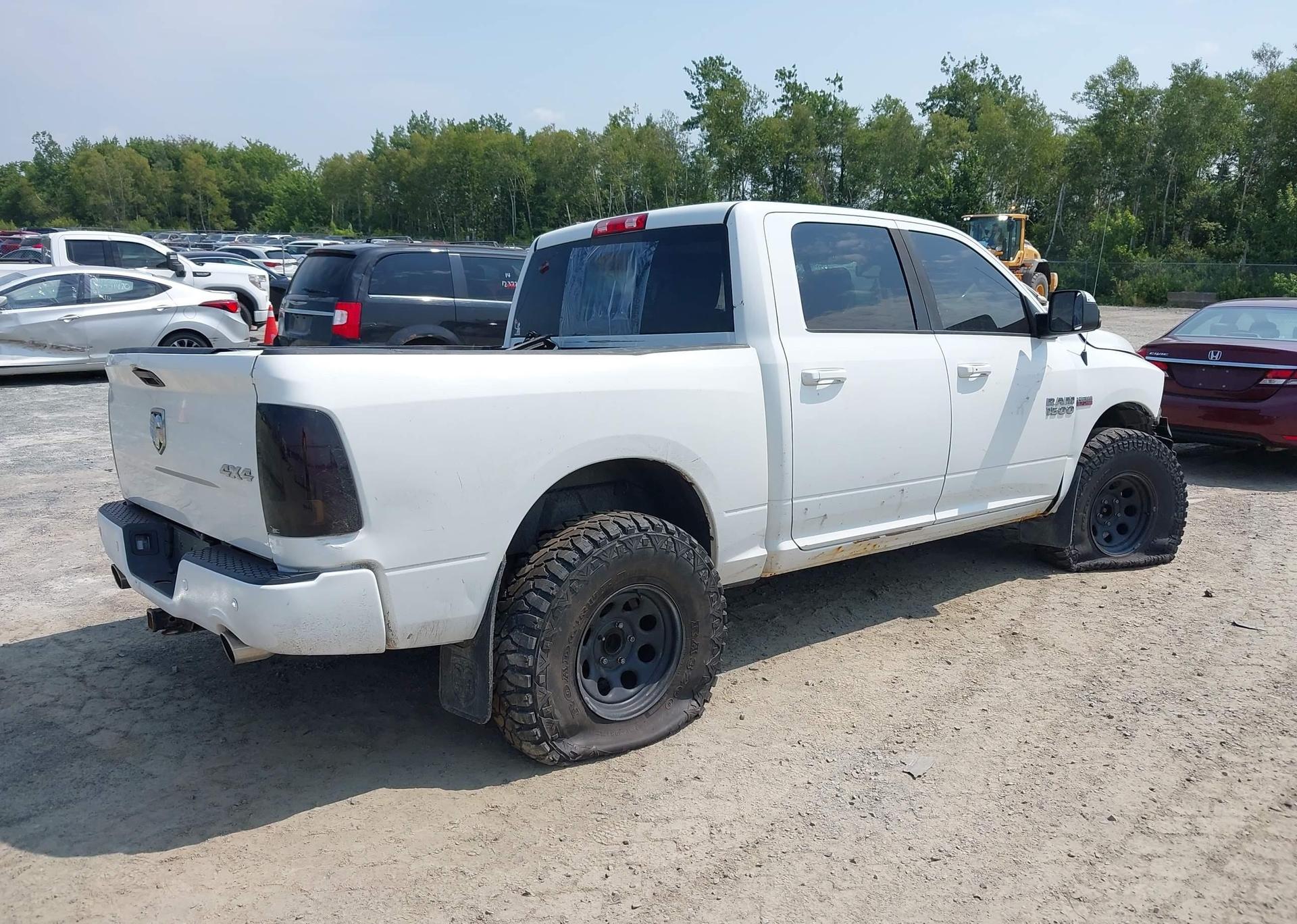 2014 RAM 1500 SPORT