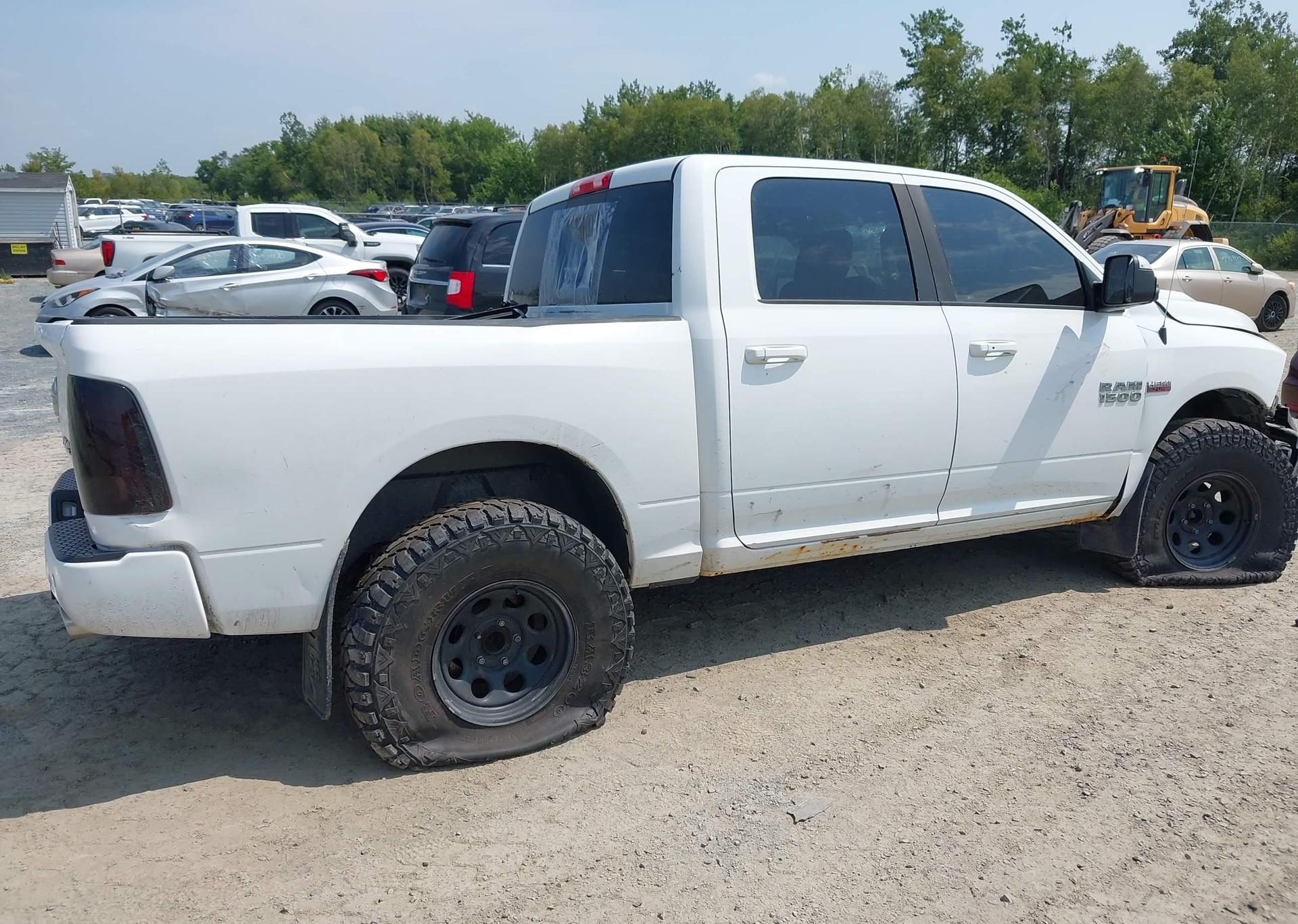 2014 RAM 1500 SPORT