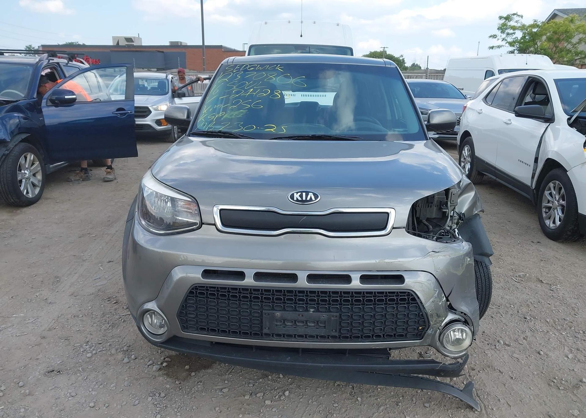 2016 KIA SOUL