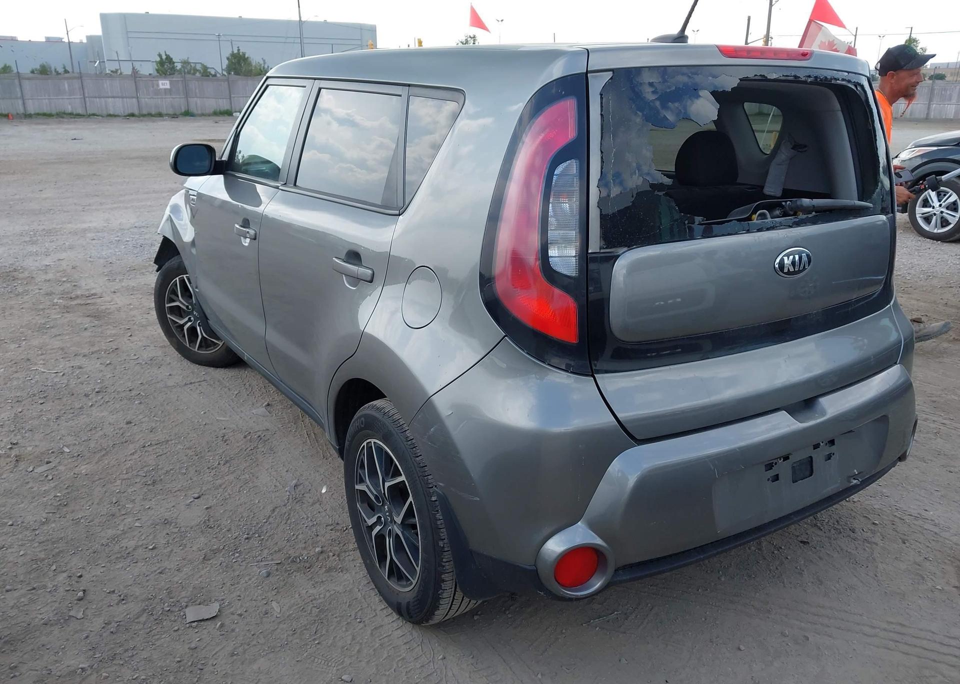 2016 KIA SOUL