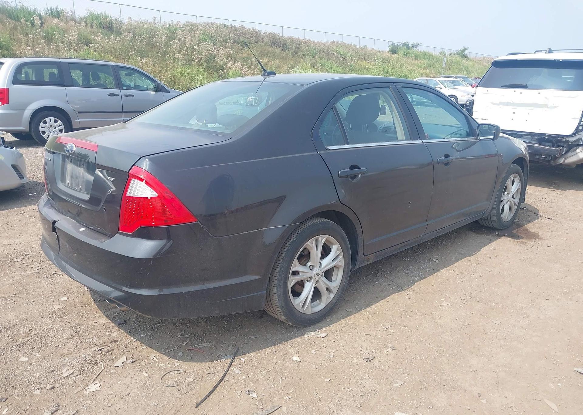 2012 FORD FUSION SE