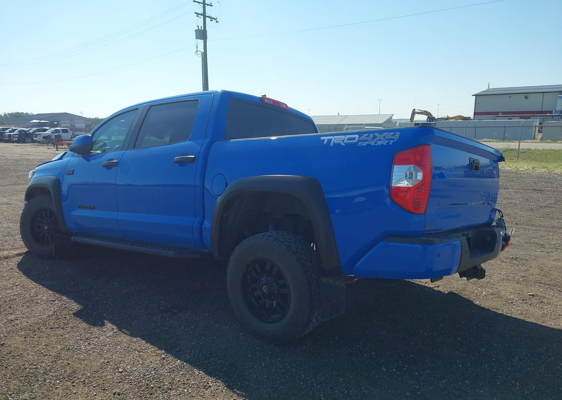 2020 TOYOTA TUNDRA